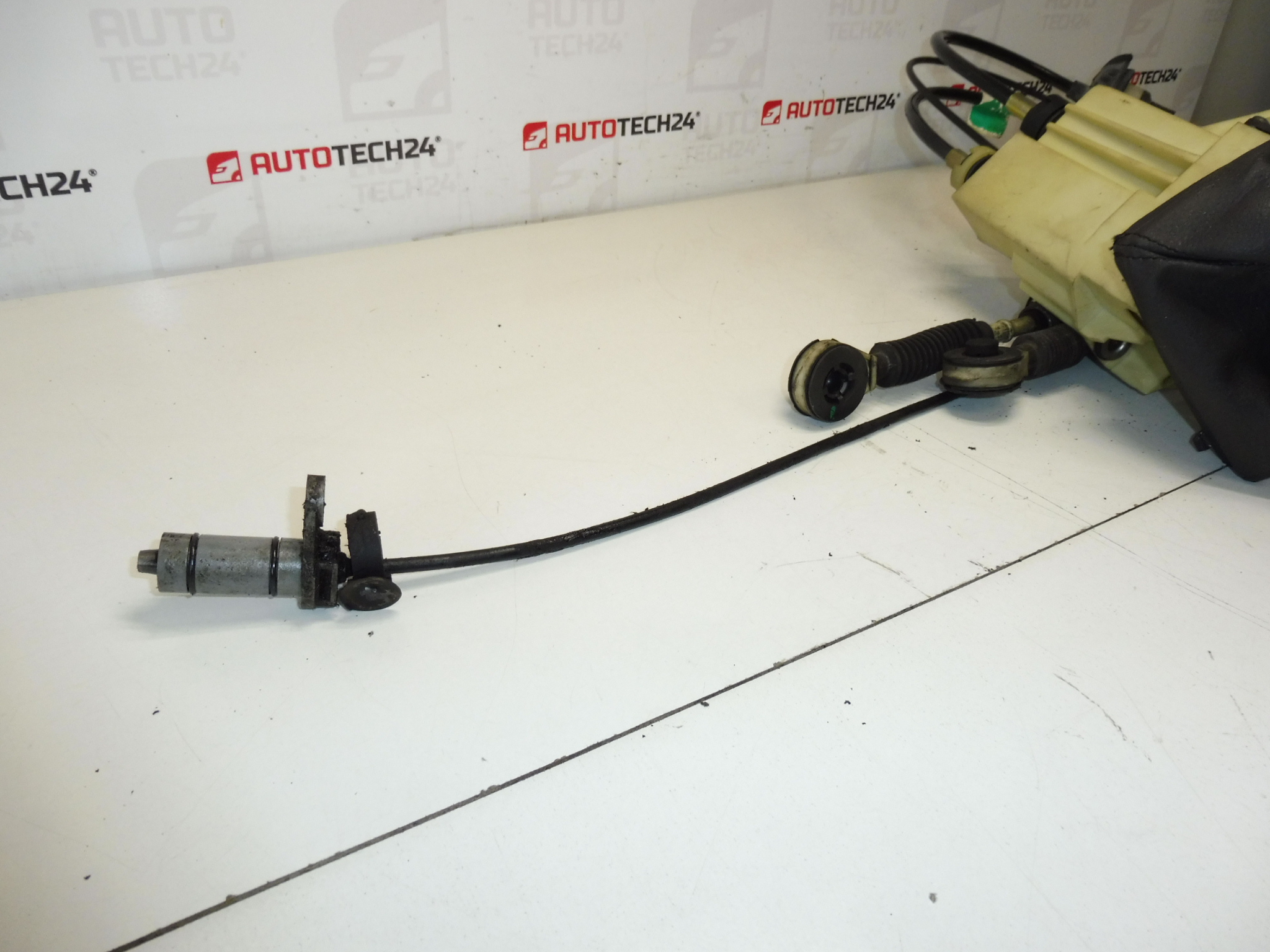 Conjunto de alavanca, guia e cabos de câmbio para caixa de 6 velocidades para Citroën e Peugeot — referências: 2400P7, 2444X8, 241059 - Image 2