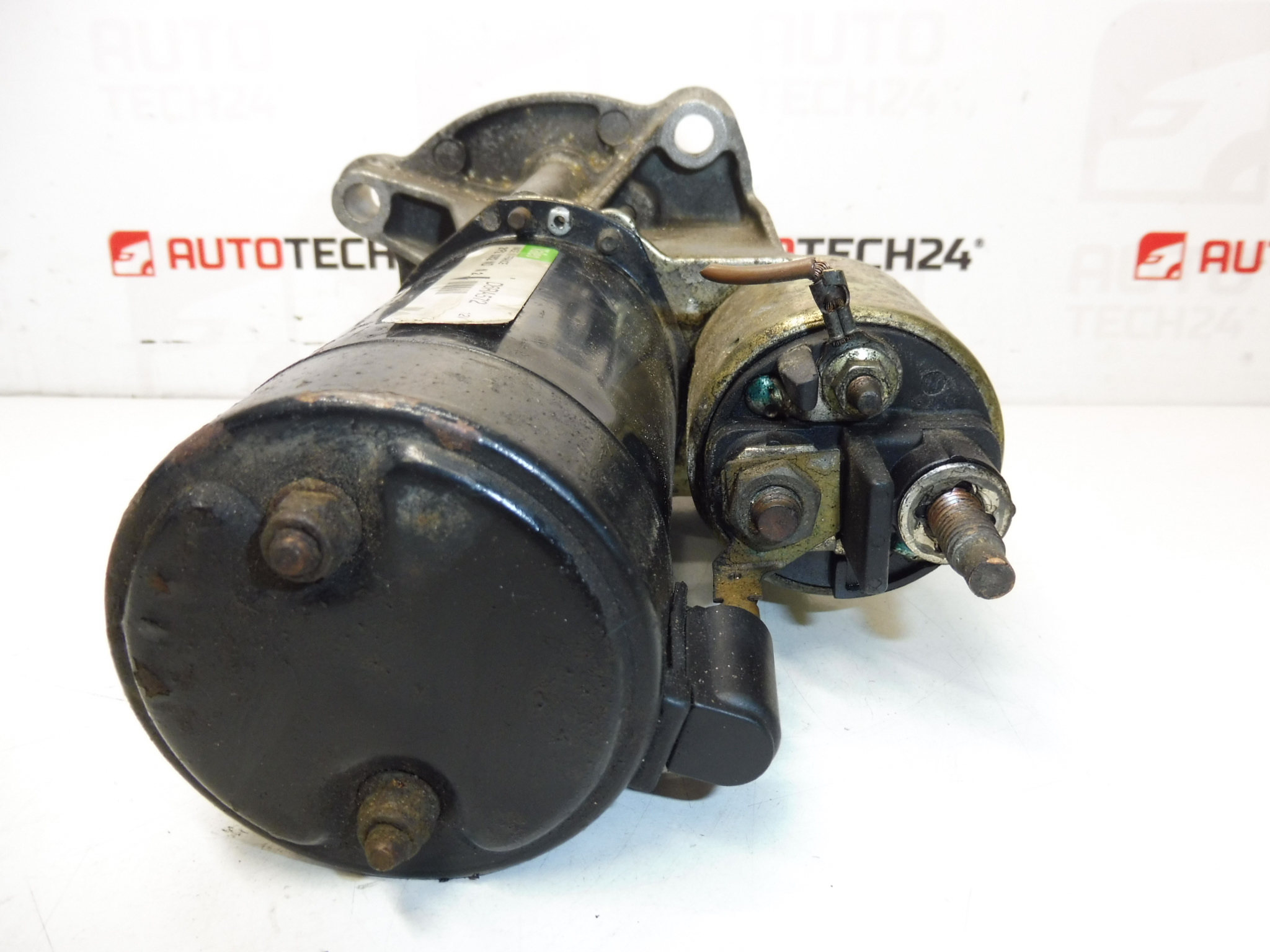 Motor de arranque Valeo para Citroën e Peugeot D6RA572 5802C9 - Image 2