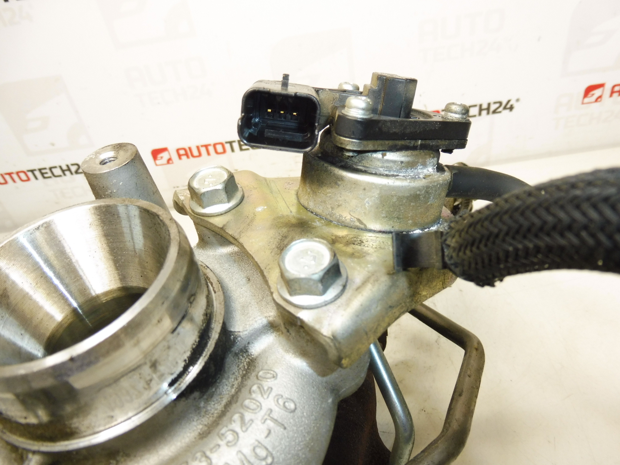 Turbo para Citroën/Peugeot 1.6 HDi 68 kW 83.000 km Código 9673283680 TD02H2-07TVT-21 - Image 2