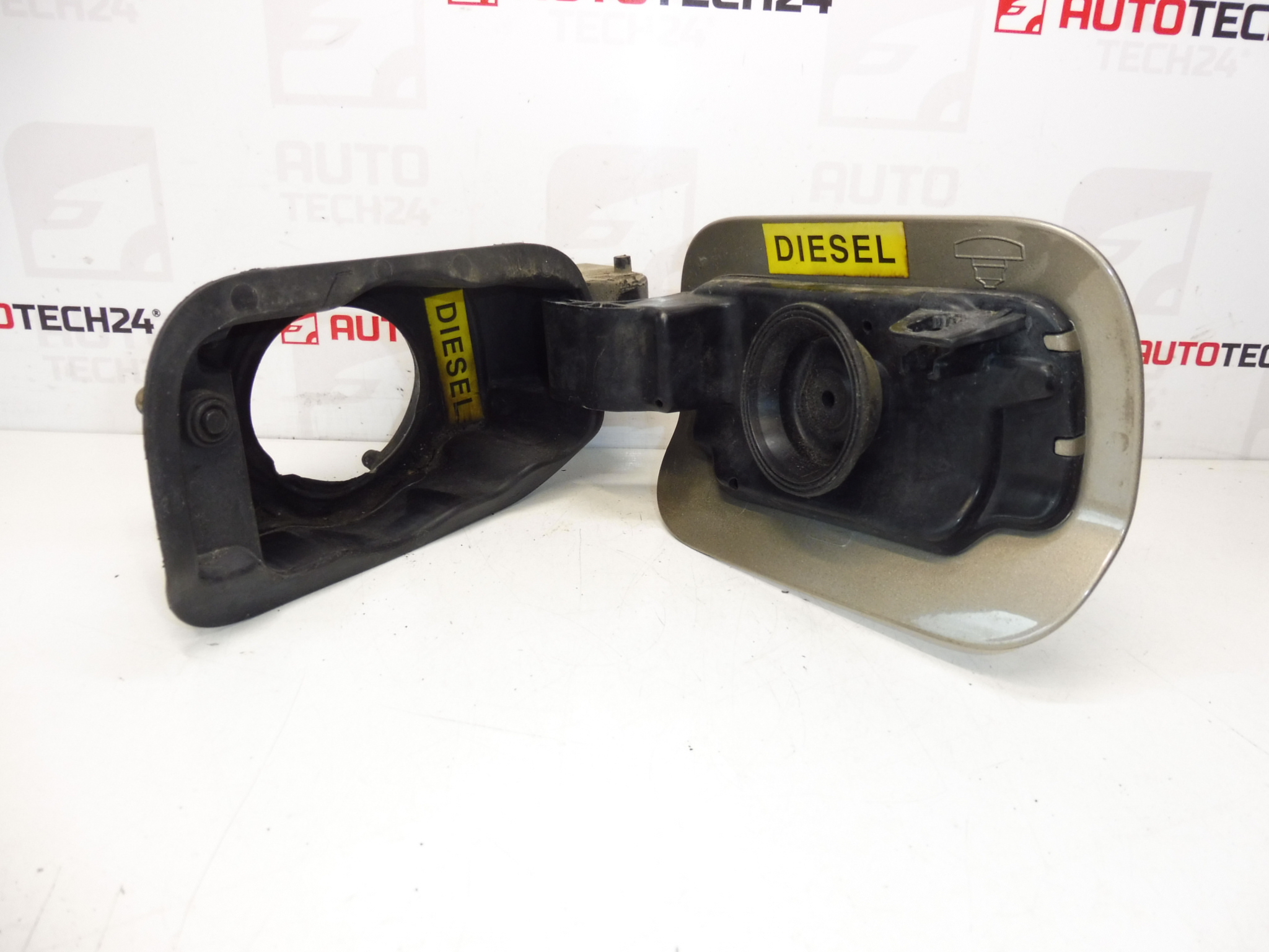 Tampa do depósito de combustível Citroën C5 X7 Carrinha 151898 1517G4 - Image 2