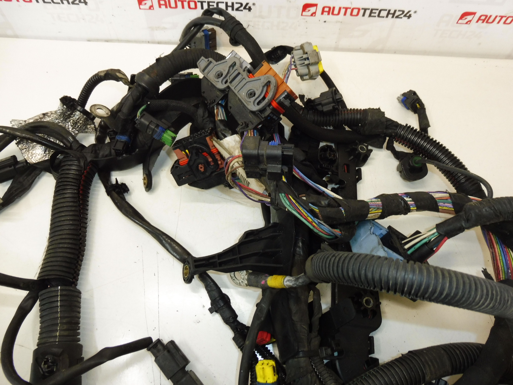 Chicote principal do motor Citroën/Peugeot 1.6 HDi 9687152280 6569ZY - Image 2