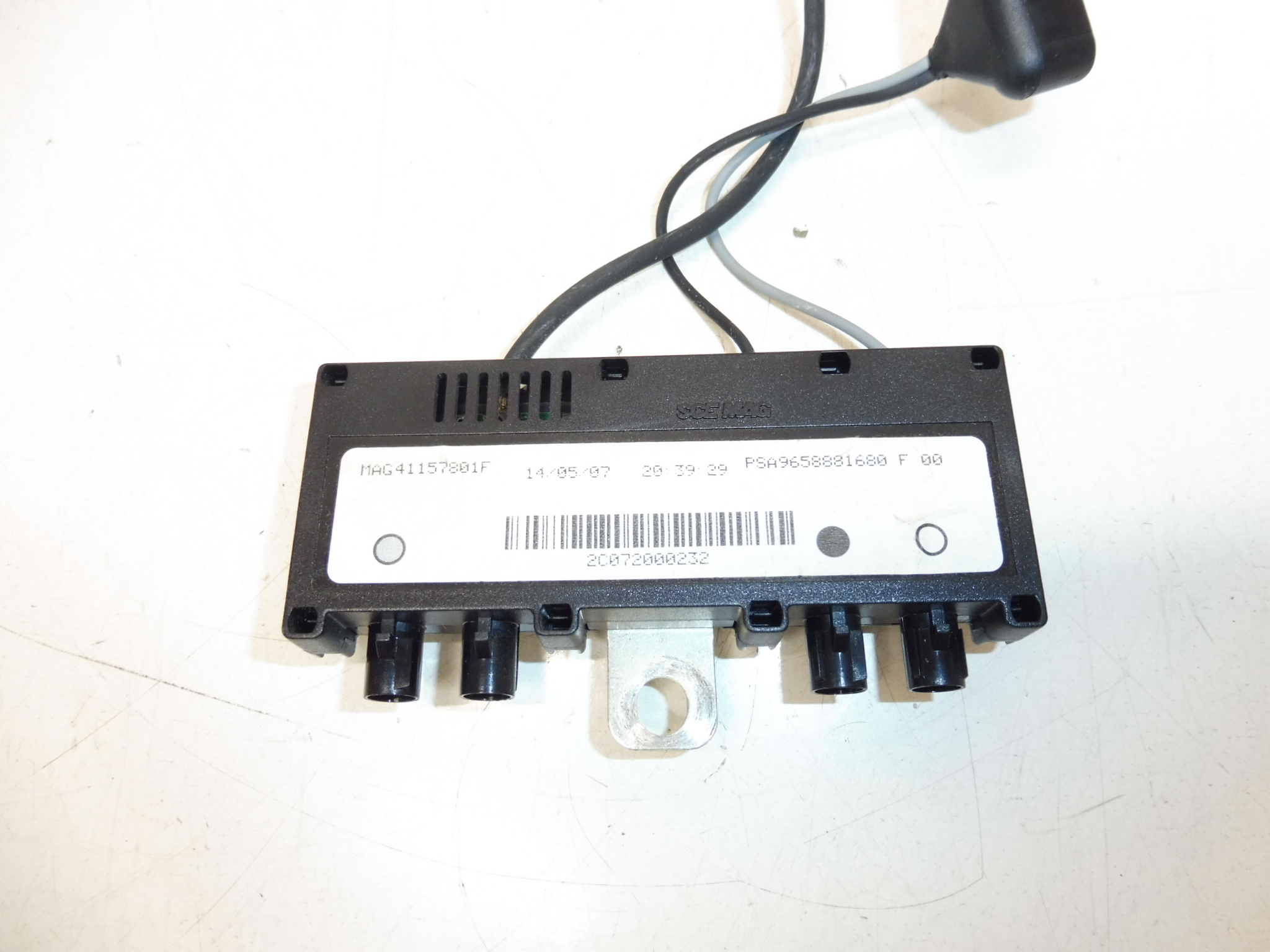 Módulo de antena Peugeot 407 9658881680 6561EG - Image 2