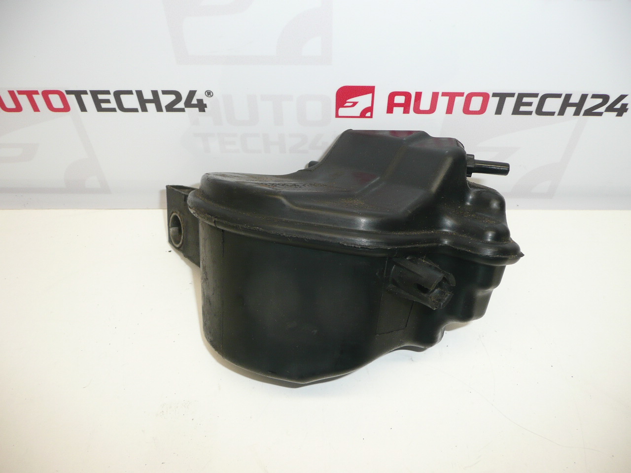Tanque de vácuo Citroën Peugeot 9649508680 037007