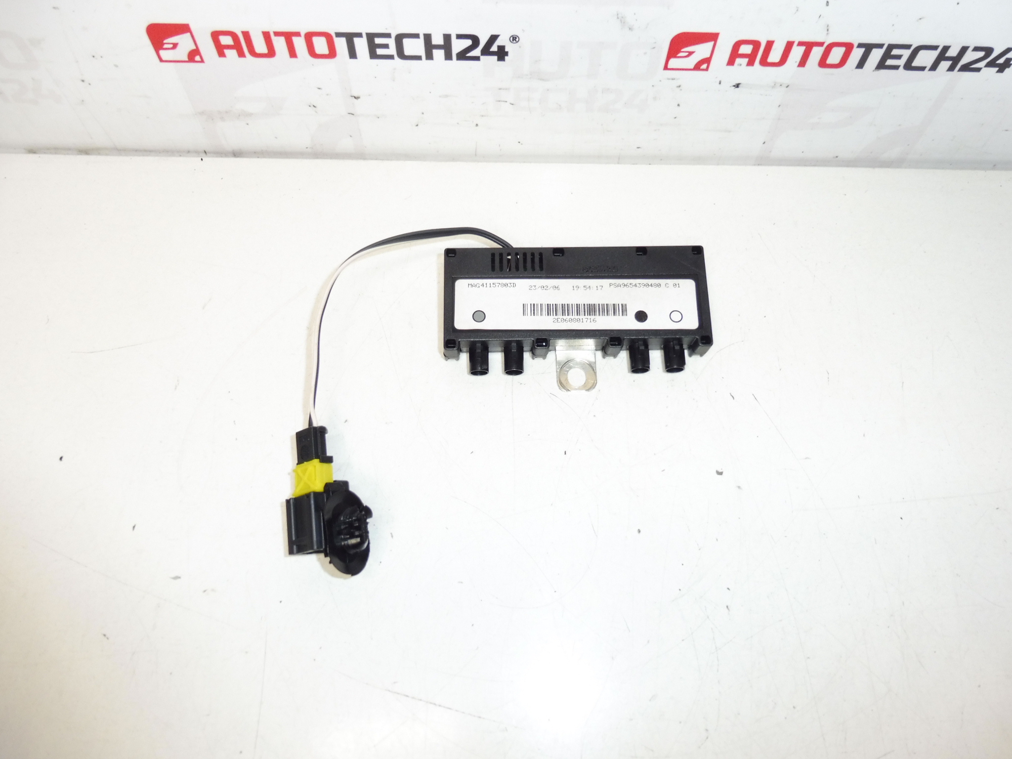 Adaptador de impedância Peugeot 407 9654390480 6561T7