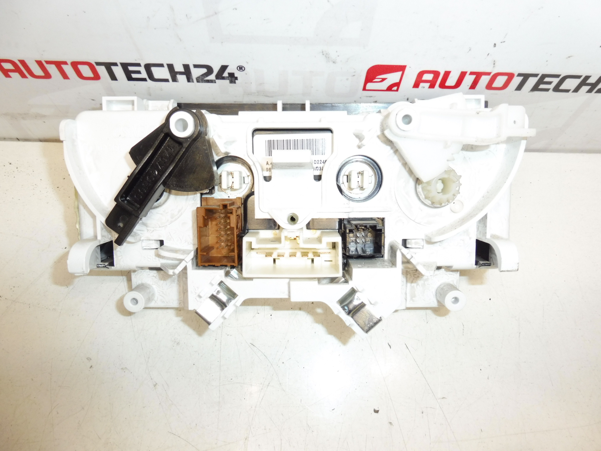 Controlador de aquecimento para Citroën Berlingo / Peugeot 9804091180 - Image 2