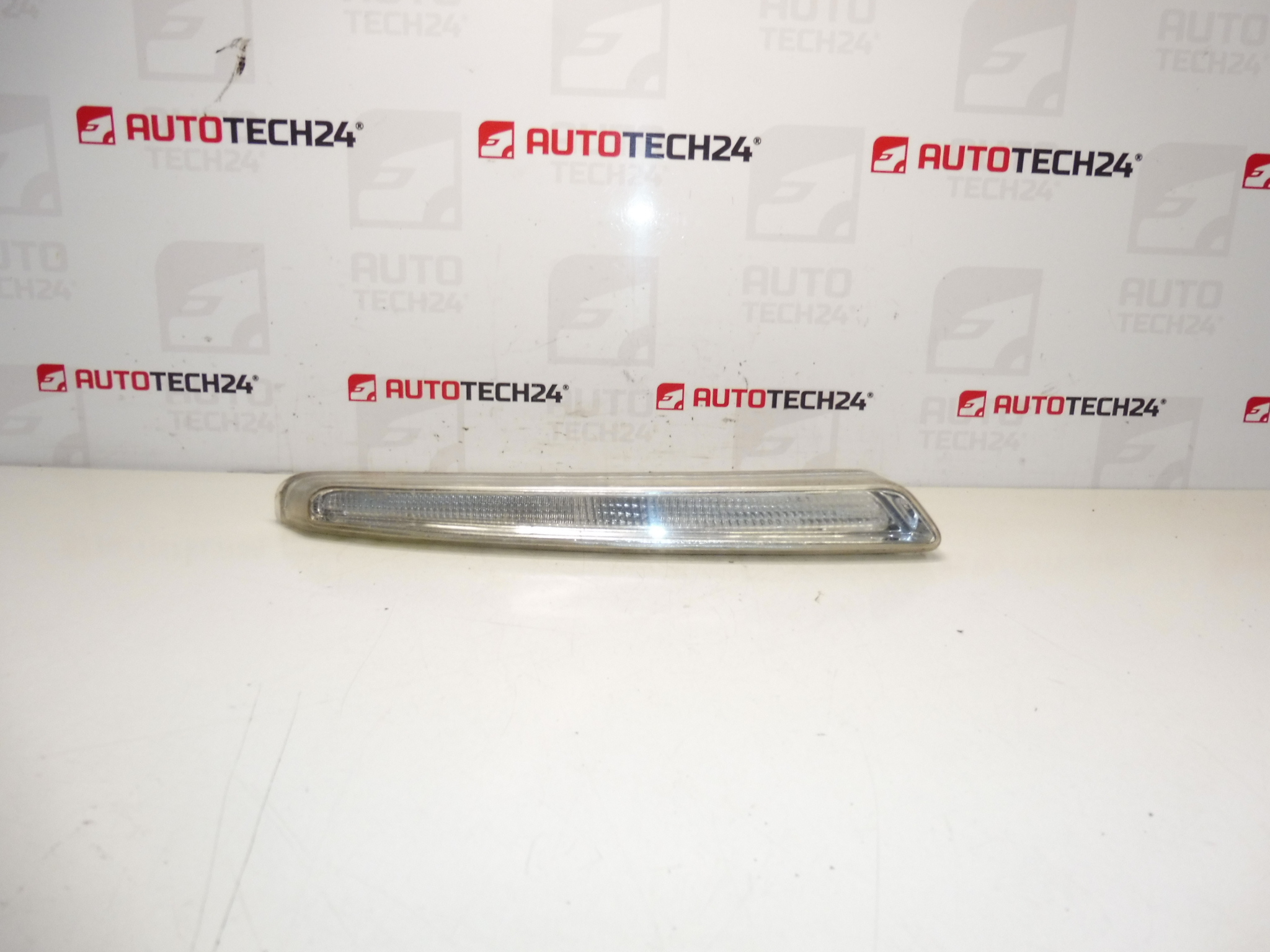 Farol direito Peugeot 807 630397