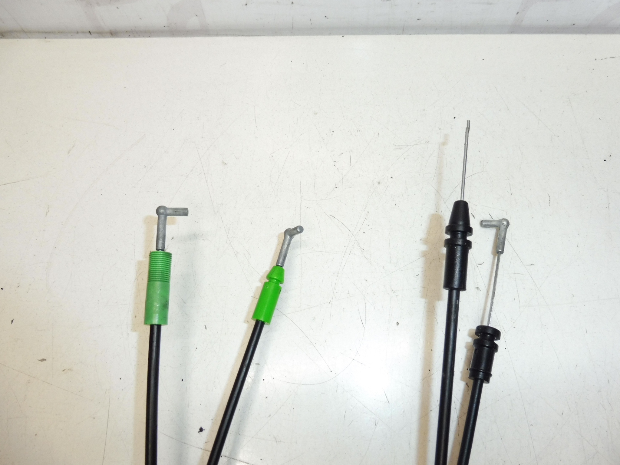 Cabos da porta dianteira esquerda para Citroën C-Crosser e Peugeot 4007 (9151CF, 9151CH) - Image 2