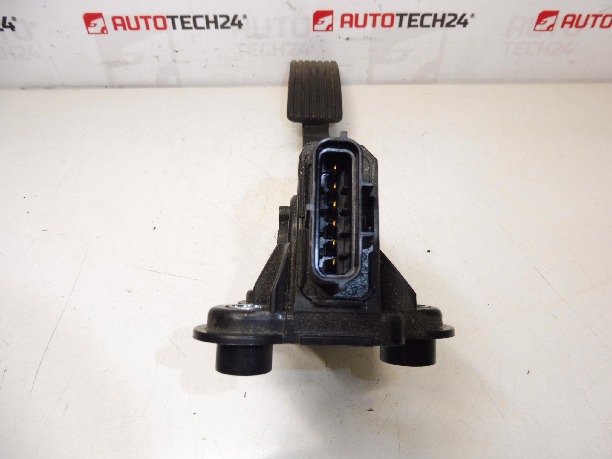 Citroën C-Crosser Peugeot 4007 1600A102 1601Cl - Image 2