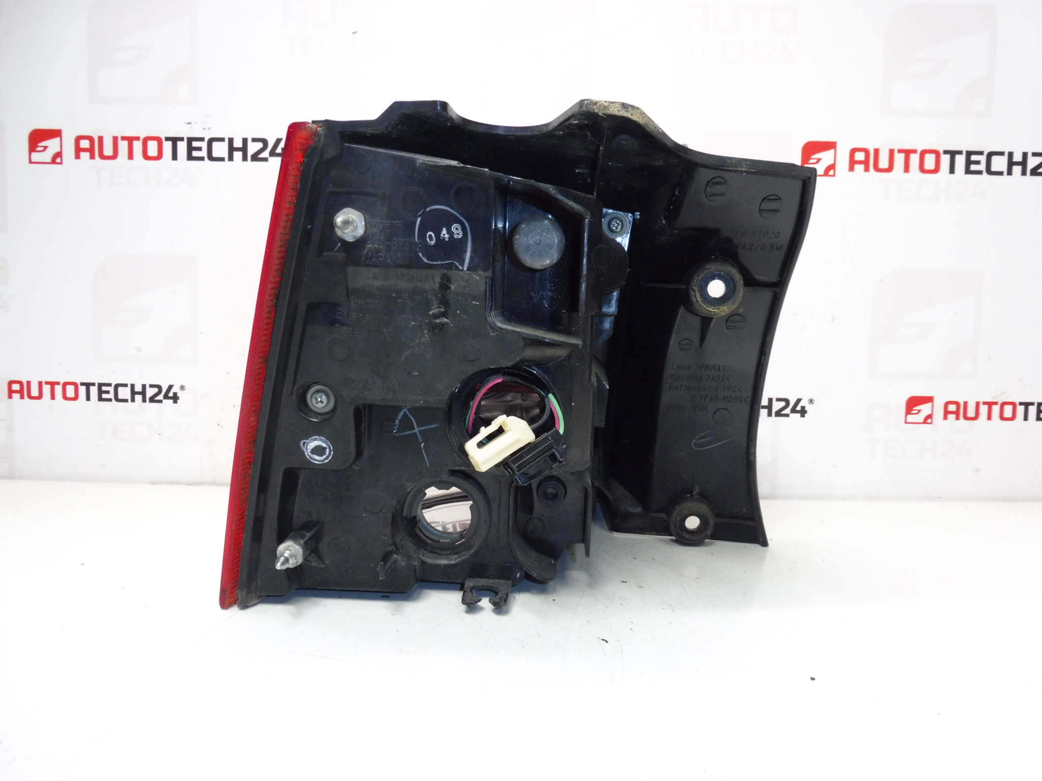 Lâmpada traseira direita Citroën C-Crosser 6350EG - Image 2