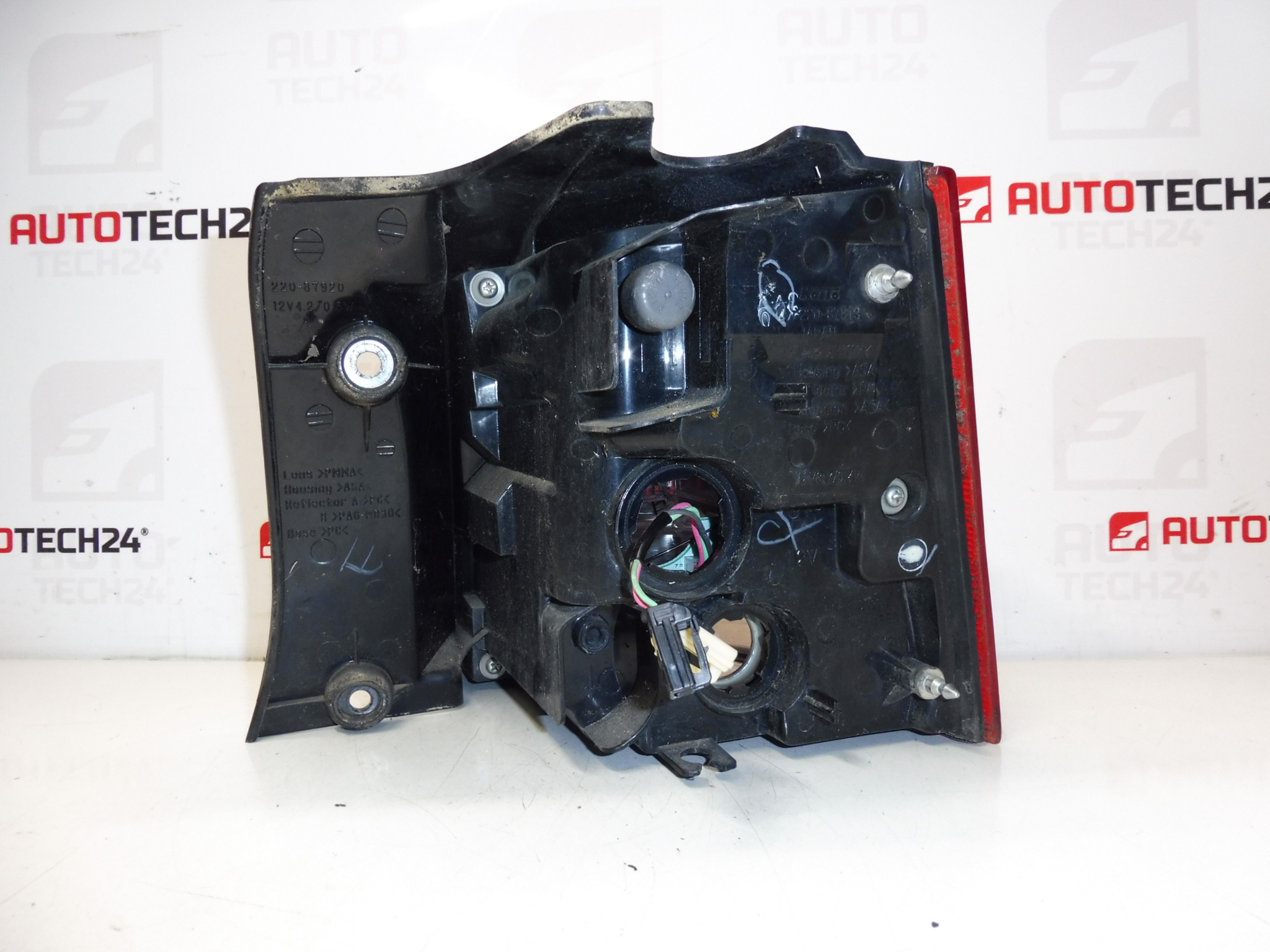 Lâmpada traseira esquerda Citroën C-Crosser 6350EH - Image 2