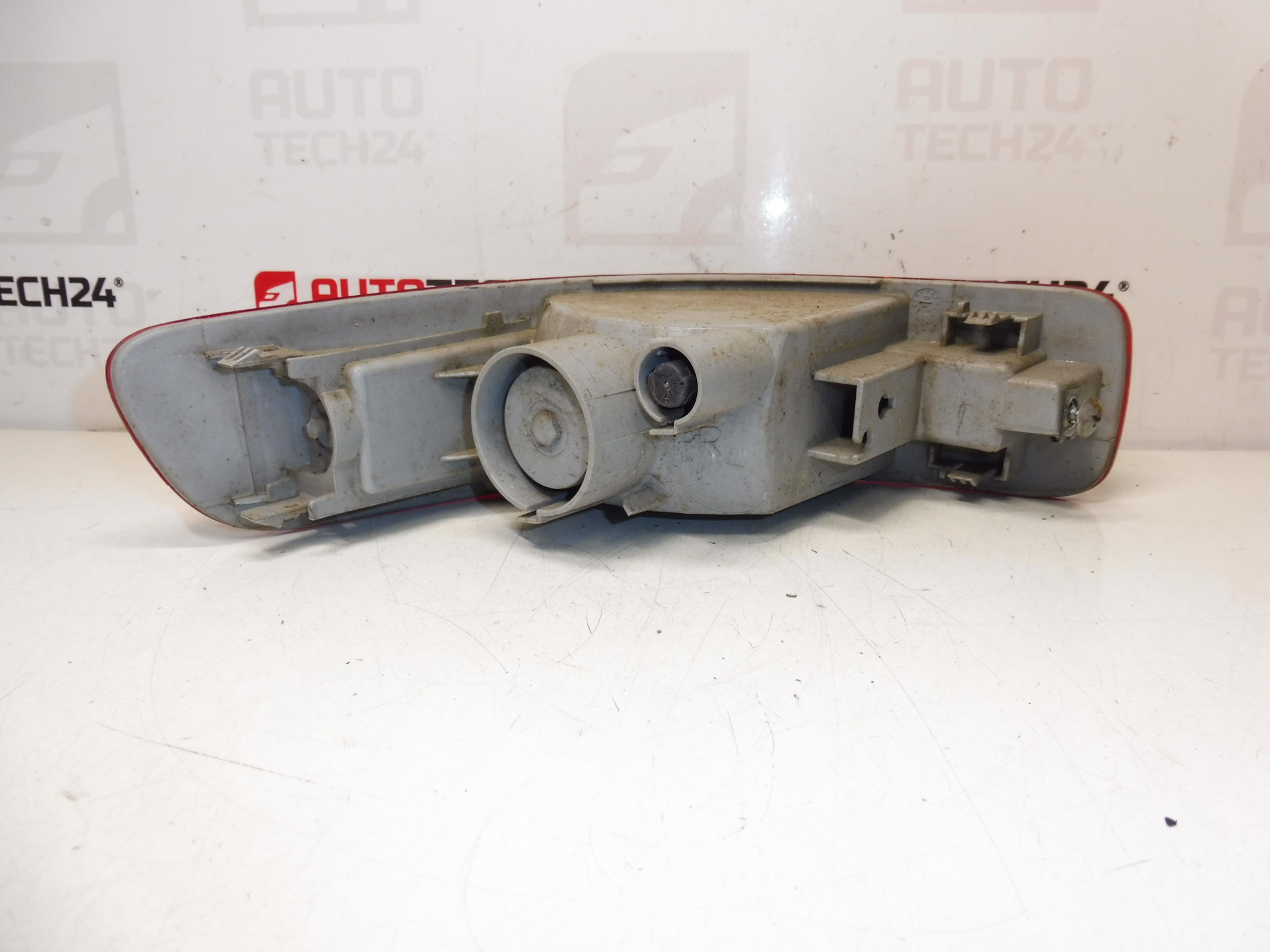 Refletor traseiro direito para Citroën C-Crosser 6340F7 - Image 2