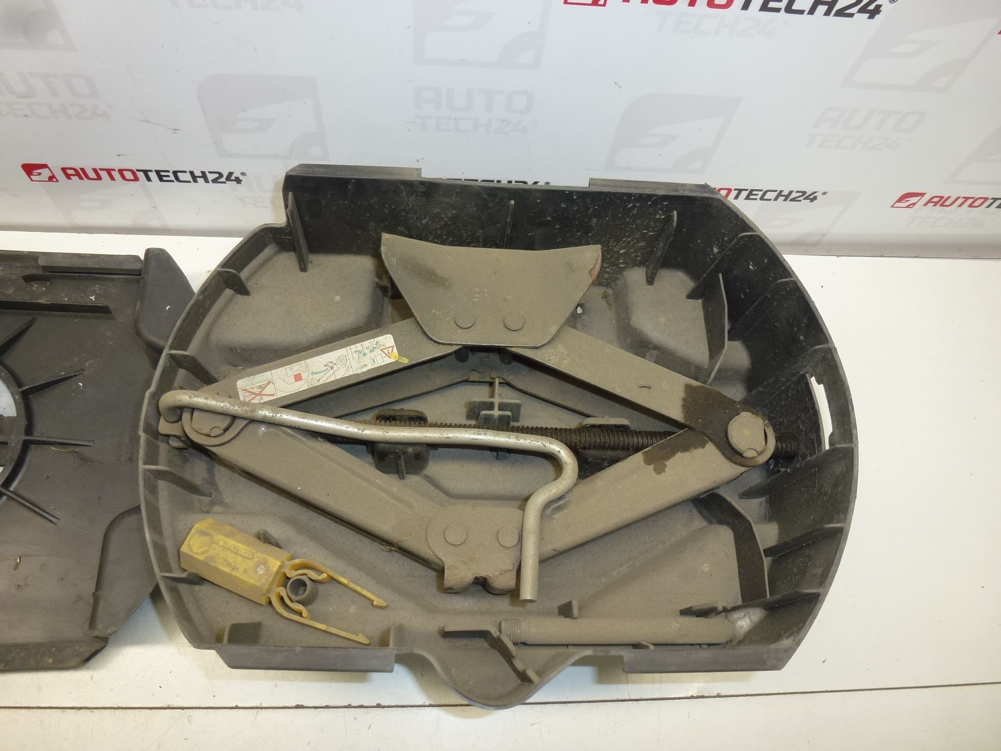 Alavanca sobressalente Peugeot 308 674418 672594 637305 - Image 2