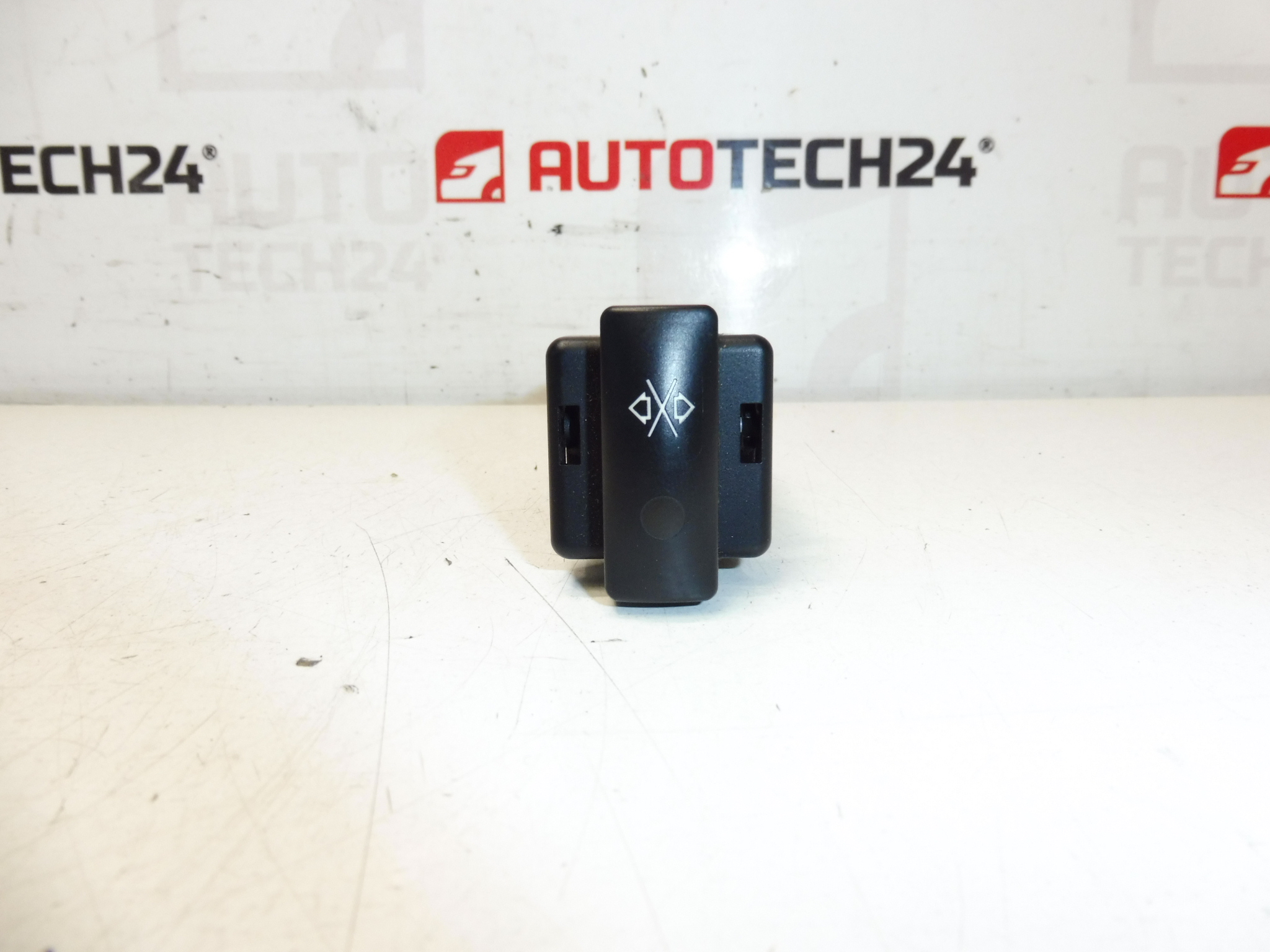 Interruptor dos vidros traseiros Citroën Xsara 6554CK