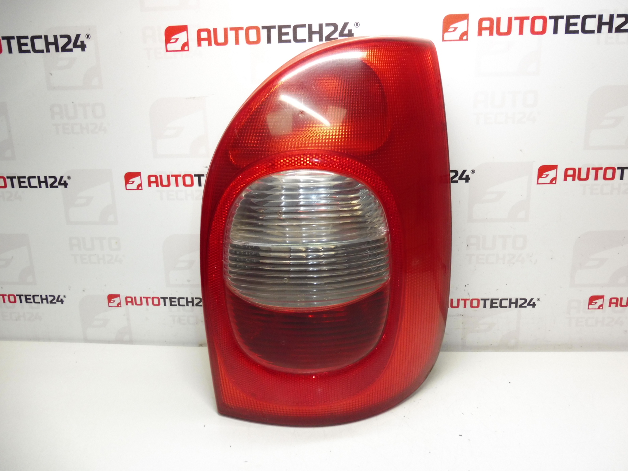 Luz traseira direita Citroën Xsara Picasso para 04 9631563980 6351N0