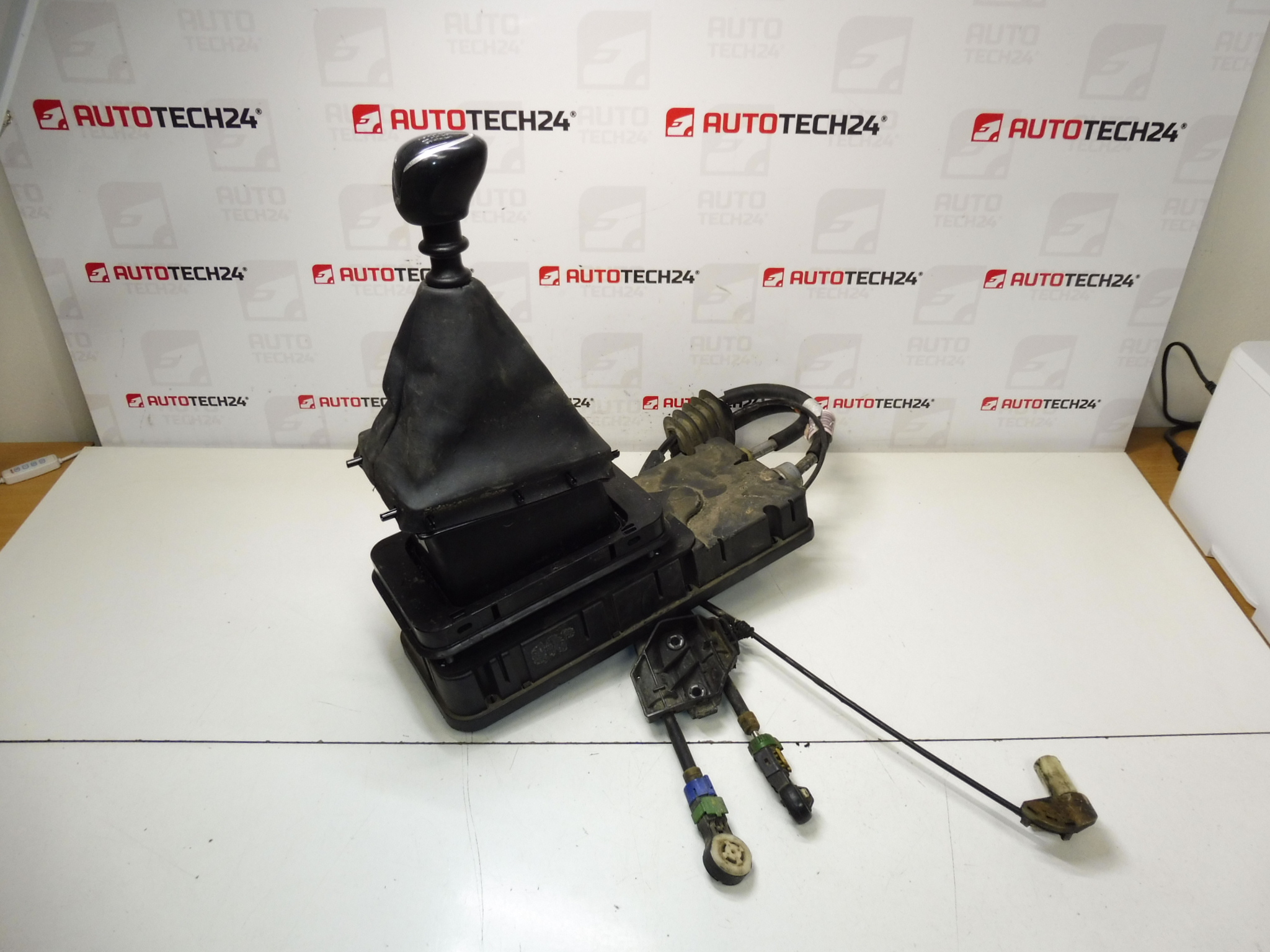 Alavanca de câmbio com cabos Peugeot 308 T9 9825223280 YQ001073YX