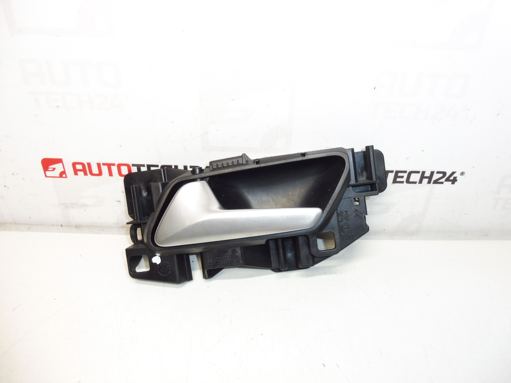 Maçaneta da porta esquerda Citroën Peugeot 98201553VV 98000001VV