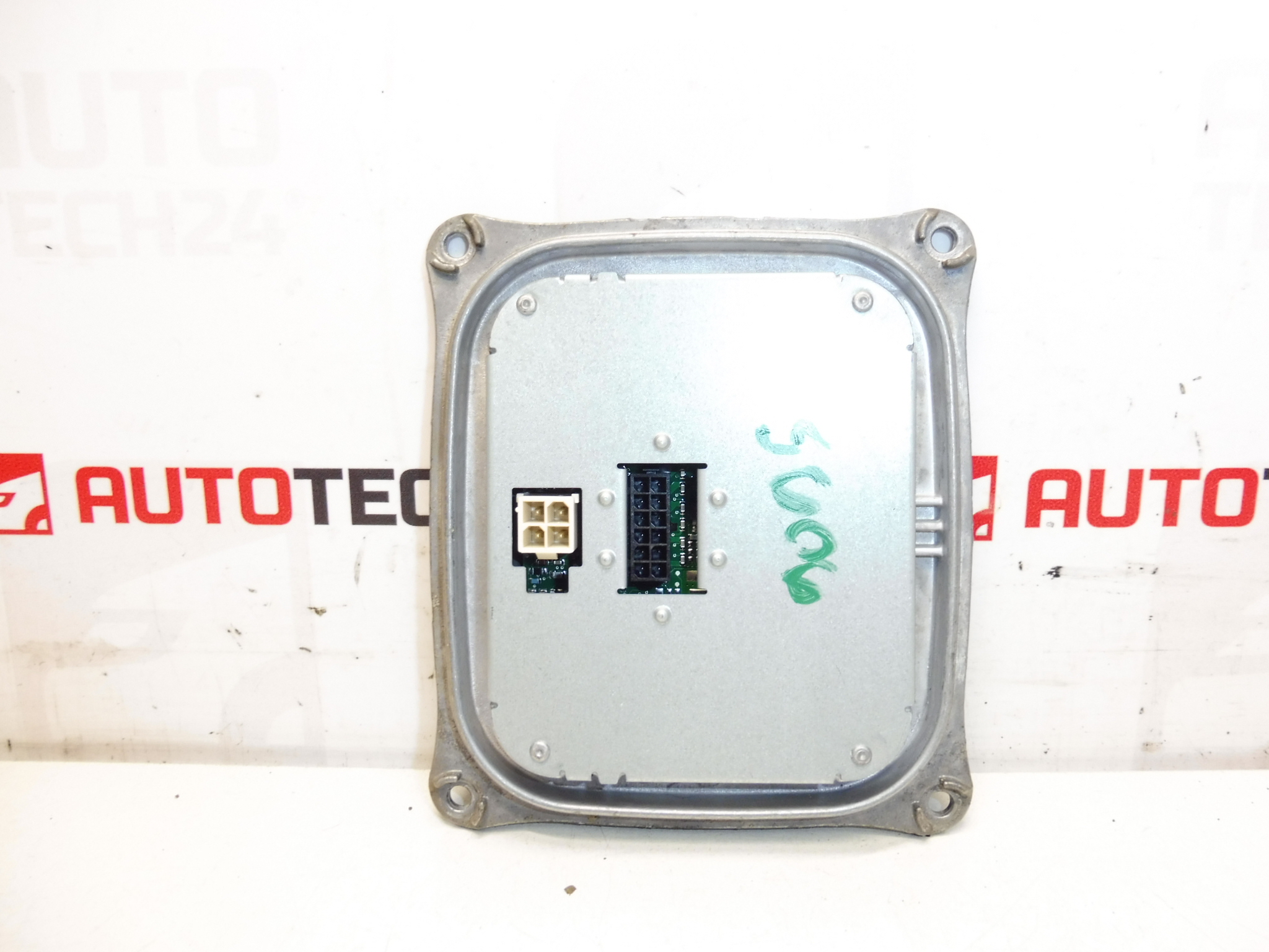 Unidade 1610426980 130732940300 do farol do diodo emissor de luz de Peugeot 308 T9 - Image 2