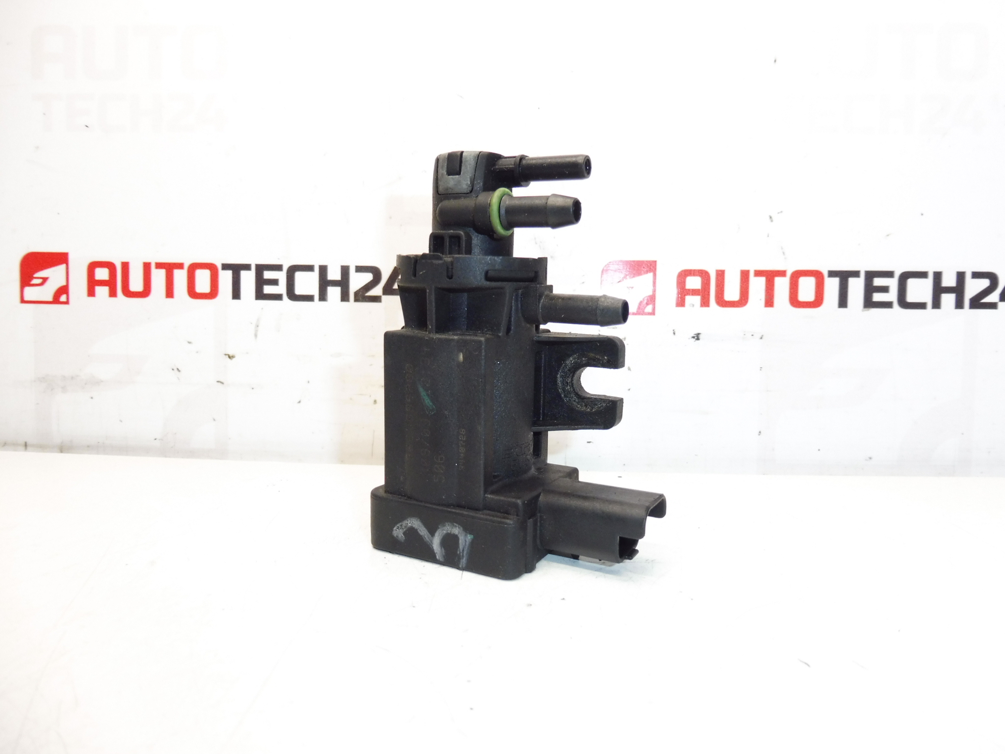Válvula de vácuo Citroën Peugeot 9665886280 9801887680 1618KC