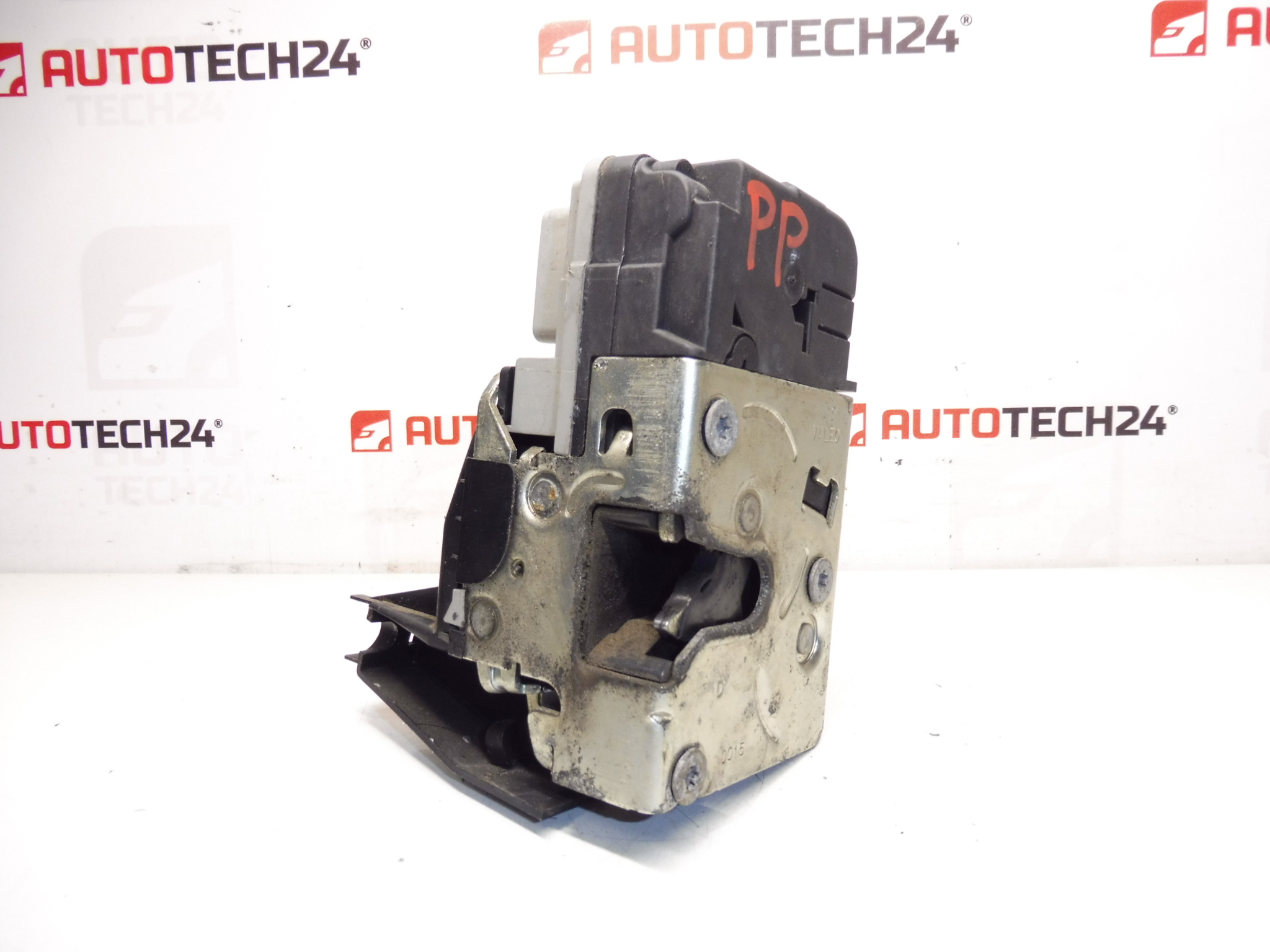 Fechadura elétrica da porta dianteira direita (lado do passageiro) Peugeot 307 9136Z9