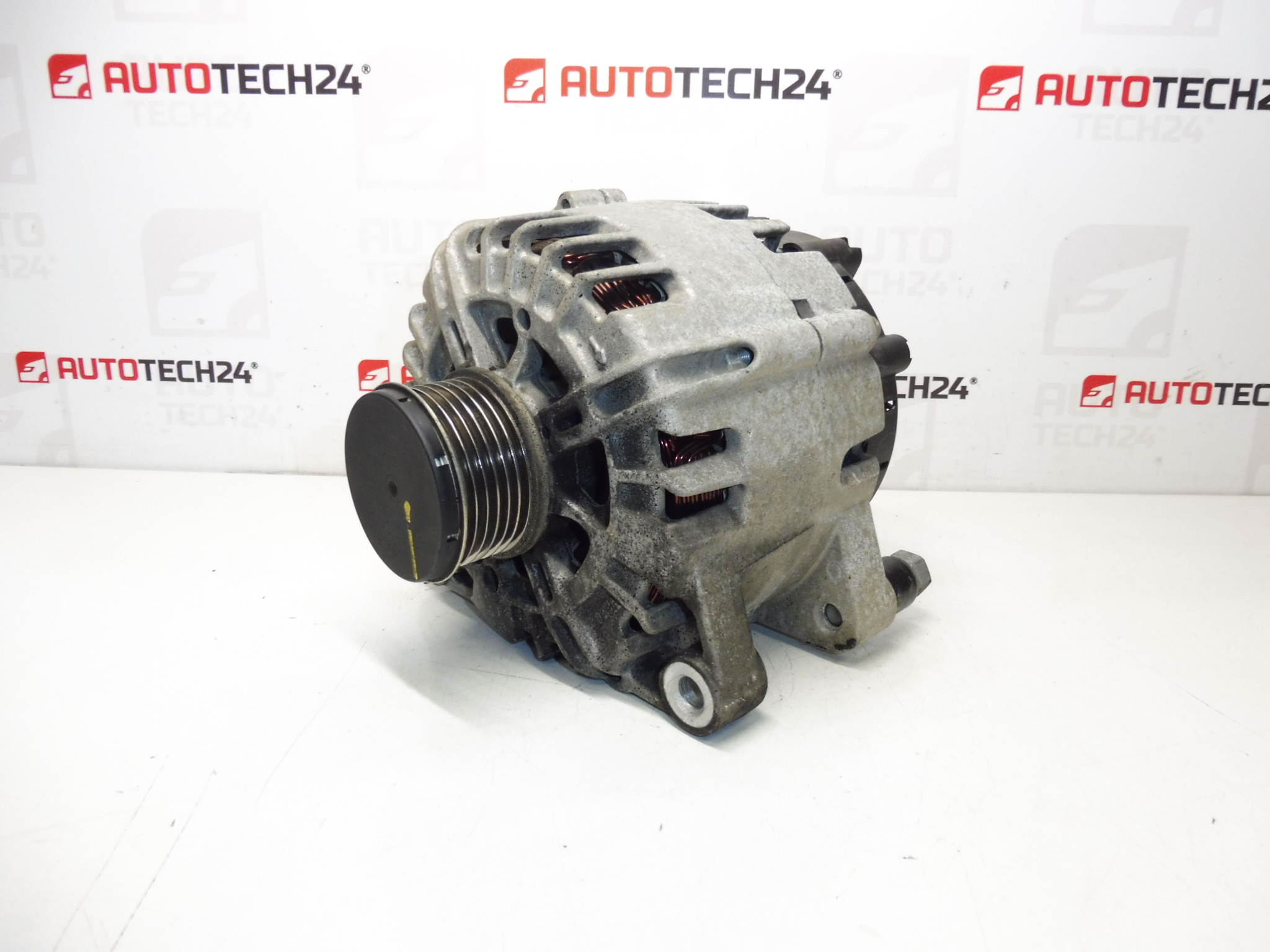 Alternador Citroën Peugeot CL15 9665617780