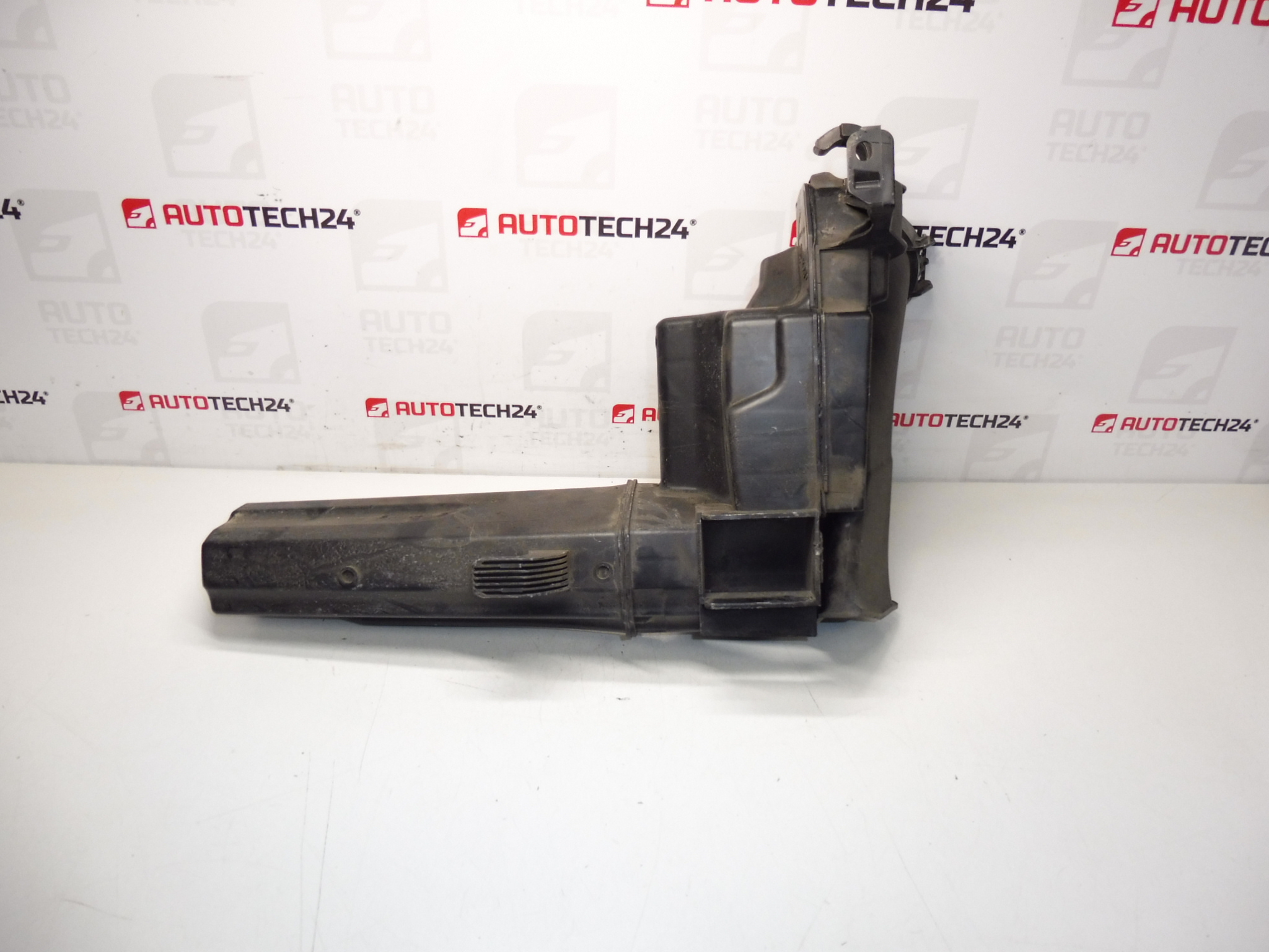 Ressonador de entrada de ar 1.4 VTI 70 kW 8FS Citroën Peugeot 9683339380 1436Q7