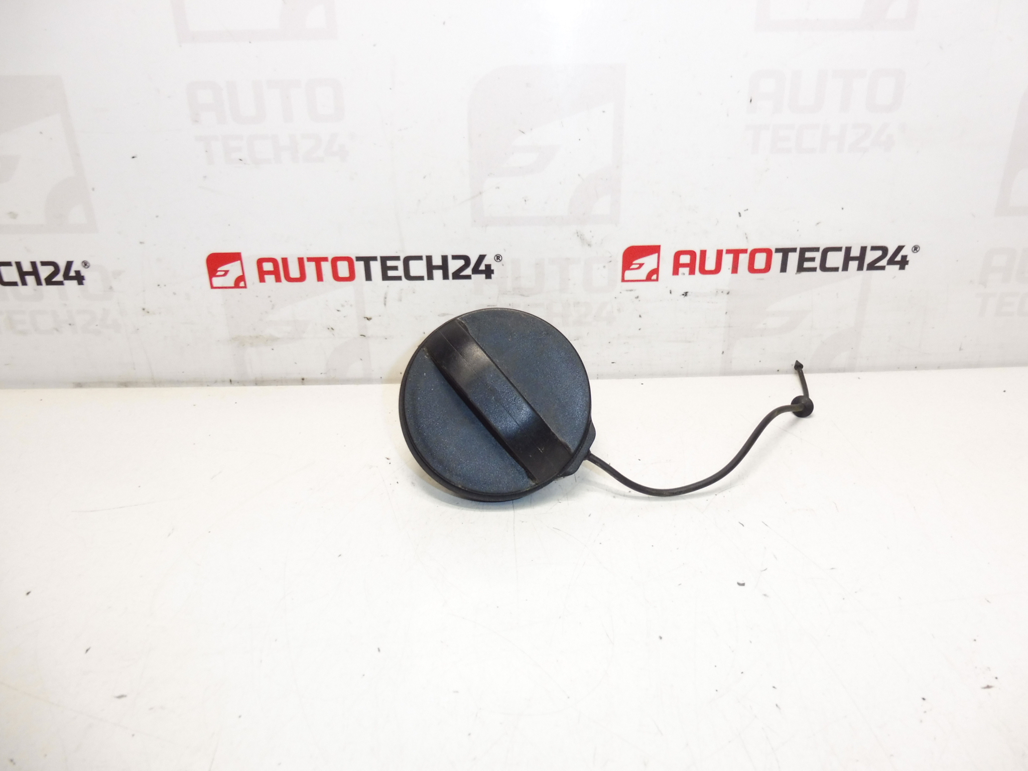 Tampa do tanque Citroën Peugeot 1508N7