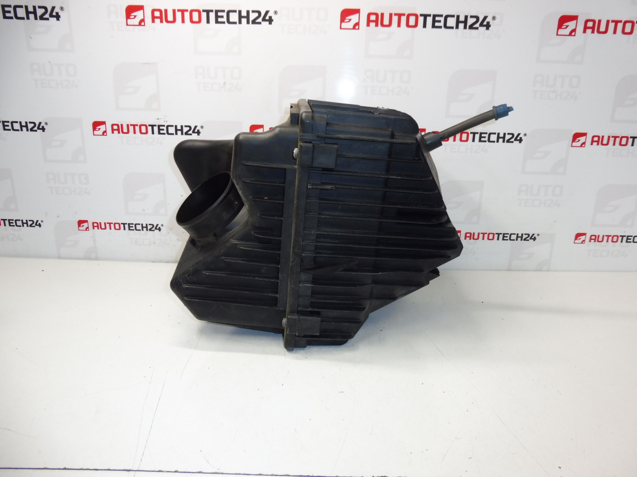 Caixa filtro Citroën Peugeot 2.0 i 9643567080 1427J8