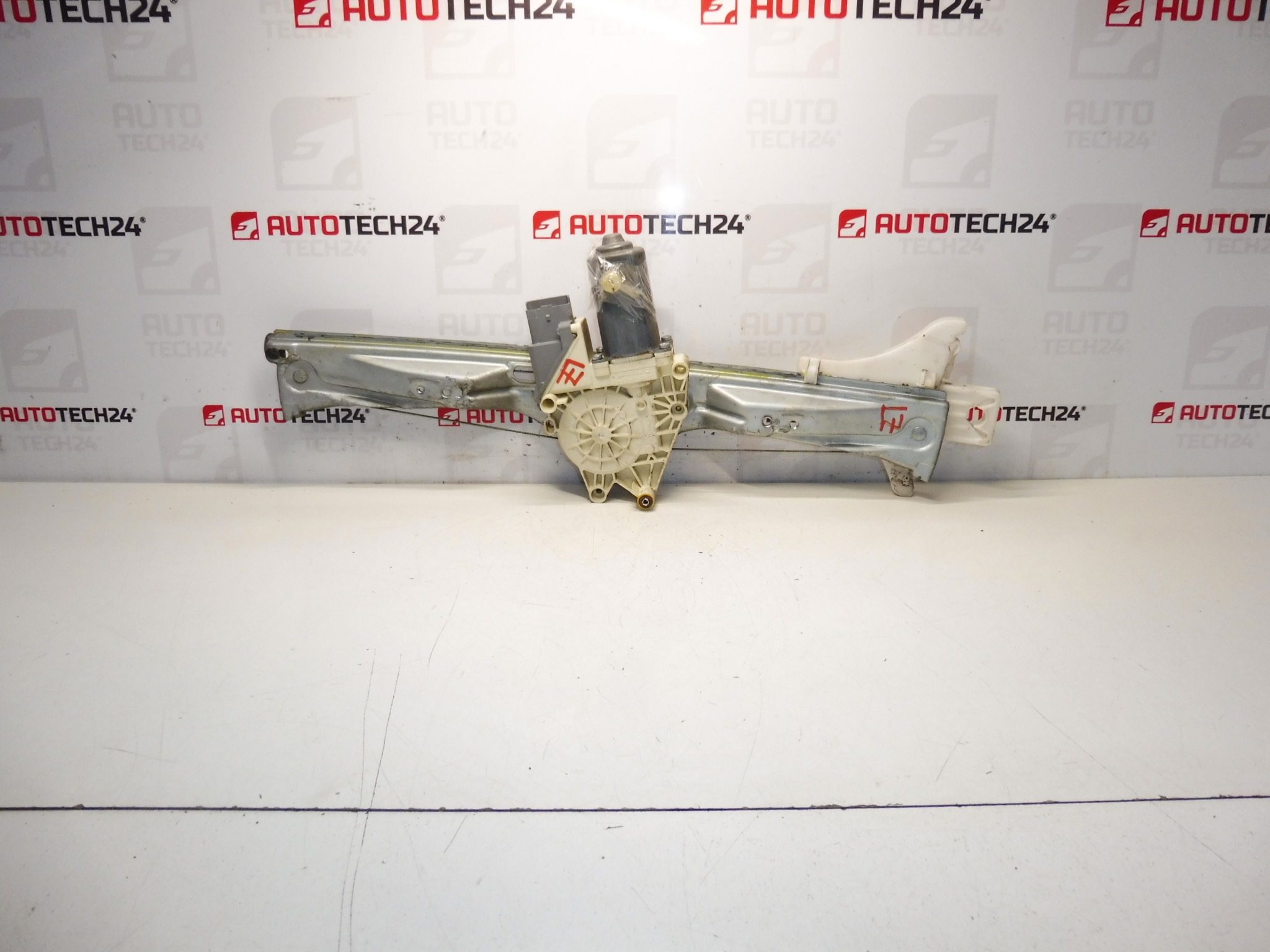 Citroën C5 01-07 puxador do vidro traseiro esquerdo 922364