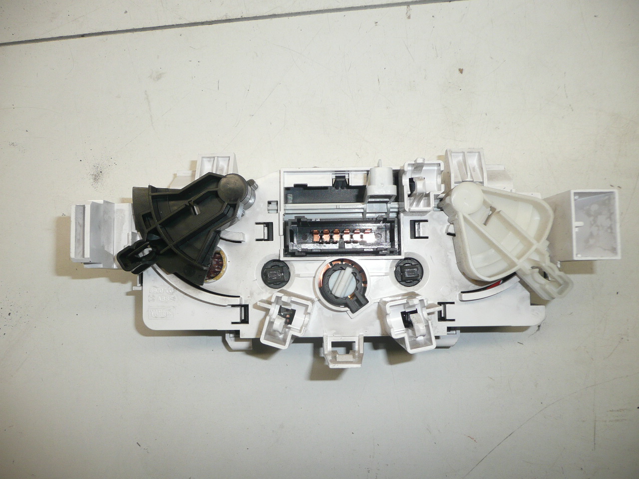 Módulo de controlo do aquecimento e ar condicionado Citroën C2/C3 F664479W 6451KR