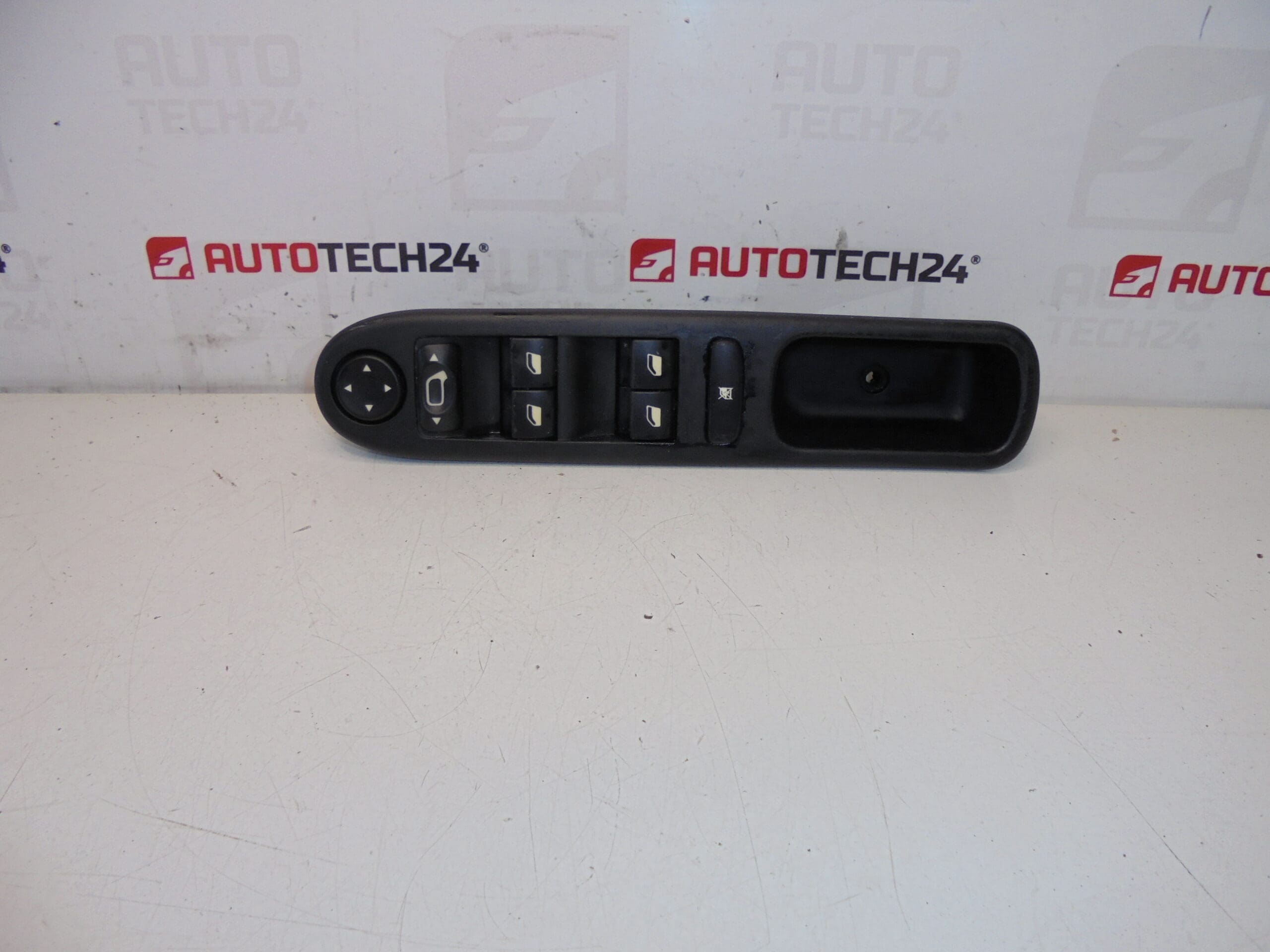 Elevador de janela Peugeot 307 2005-07 96498421XT 6554KT