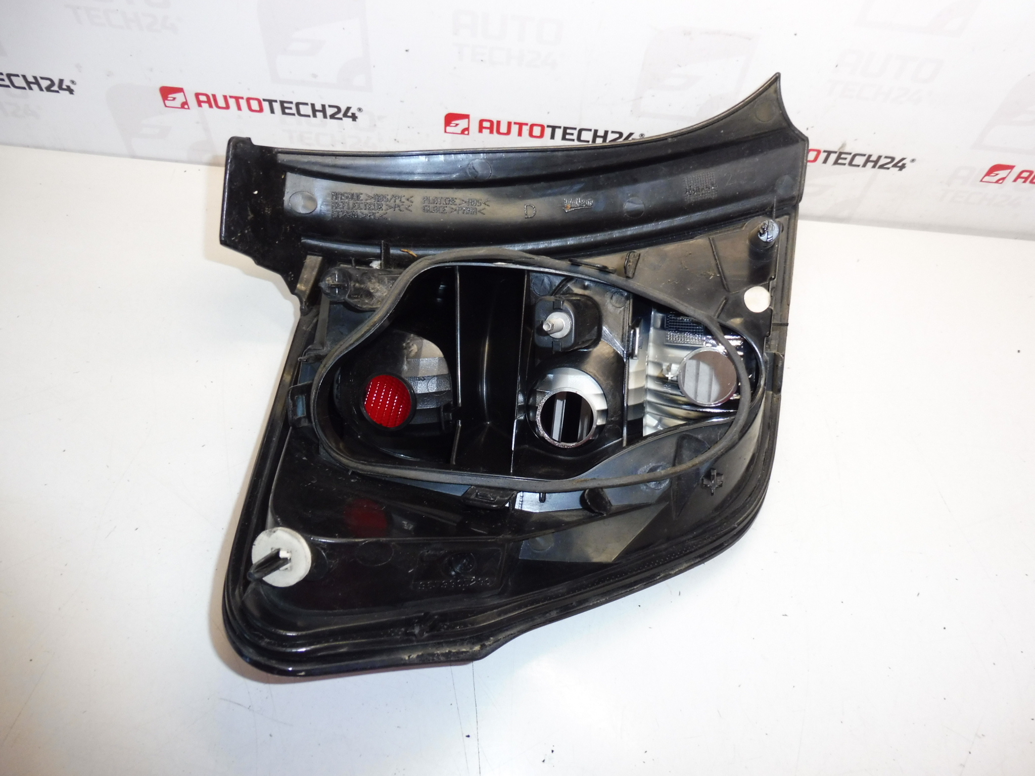 Lanterna Traseira Direita para Para-lama Citroën C3 II 9673805380 6351KQ - Image 2