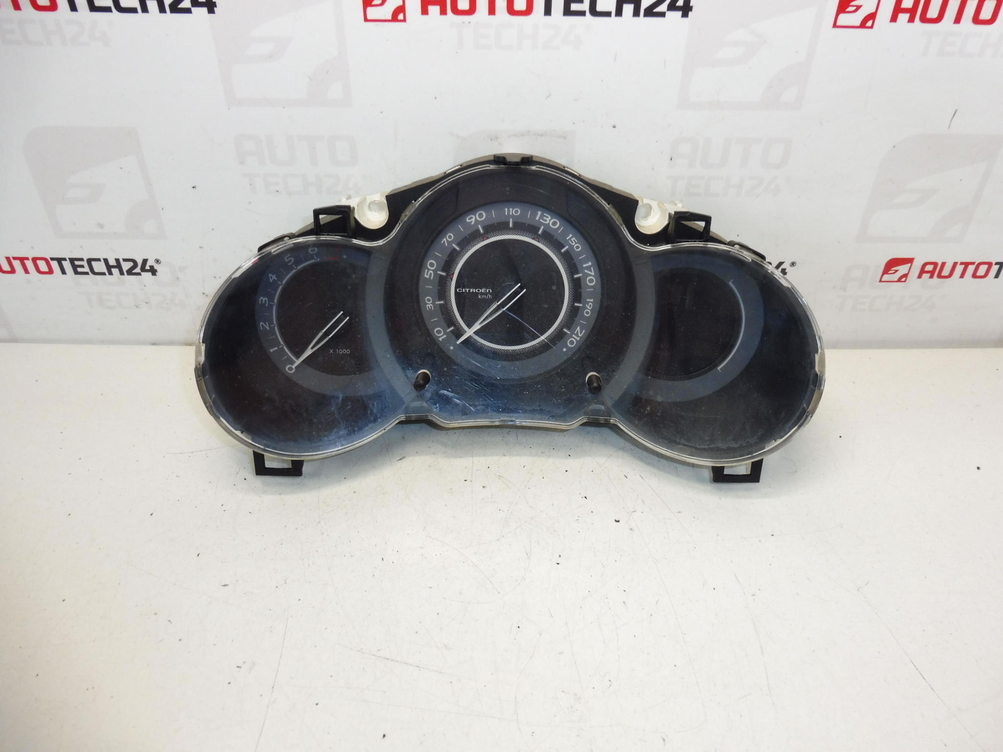 Velocímetro Citroën C3 II A51 220000 km 96665881XT 6103GG