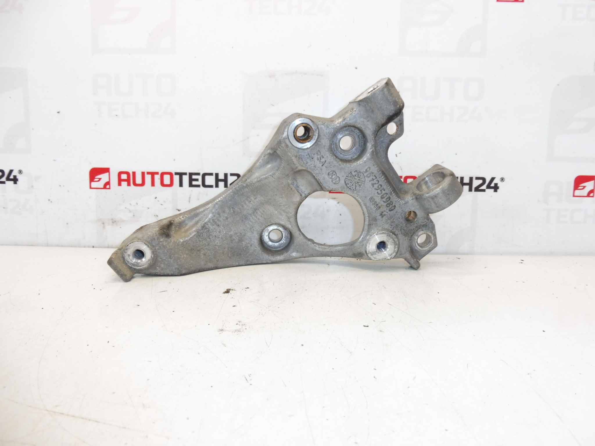 Suporte do compressor de ar condicionado Citroën Peugeot 1.6 eHDI 9672950980 6453NS
