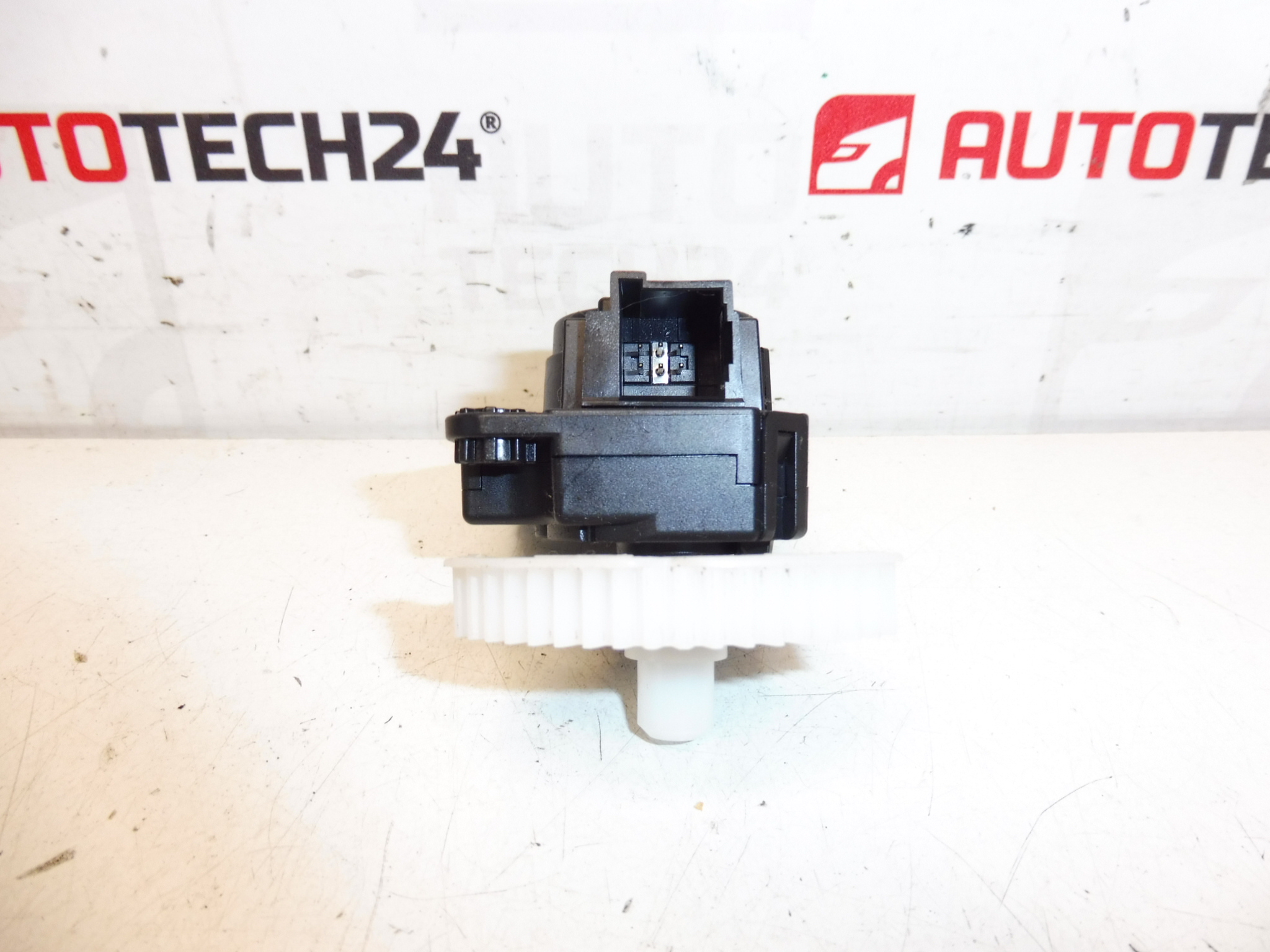 Servomotor de aquecimento BEHR Citroën Z5509001 2706149C 647997 - Image 2