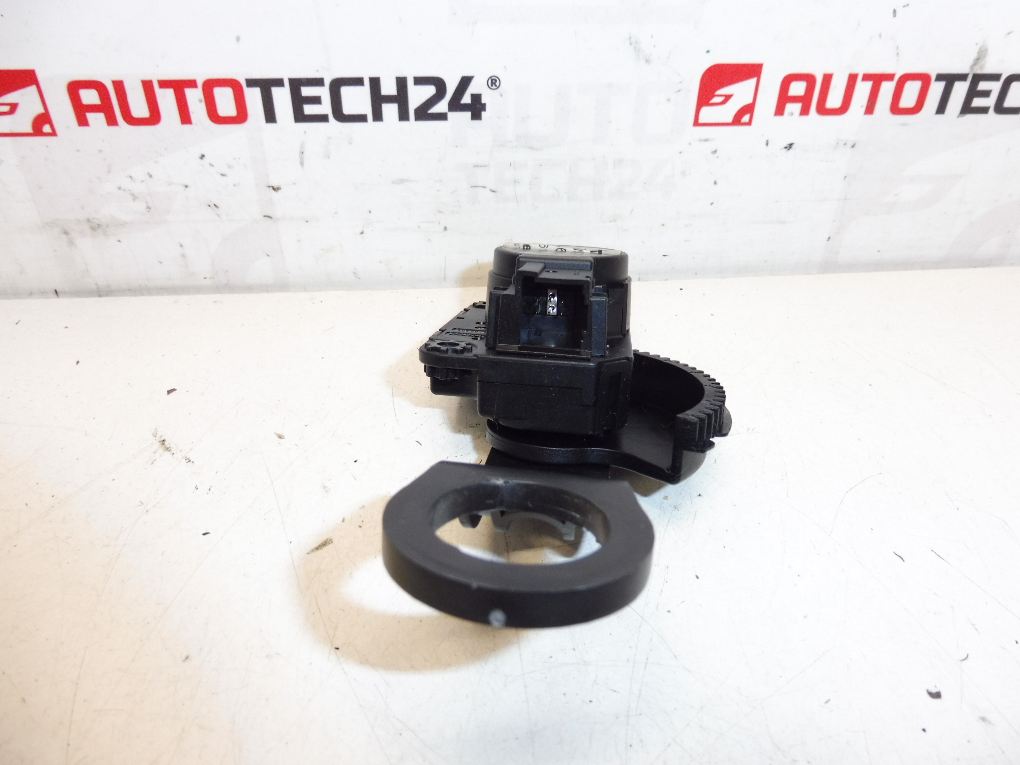 Servomotor de Aquecimento BEHR Citroën Z5509001 28006148A 647998 - Image 2