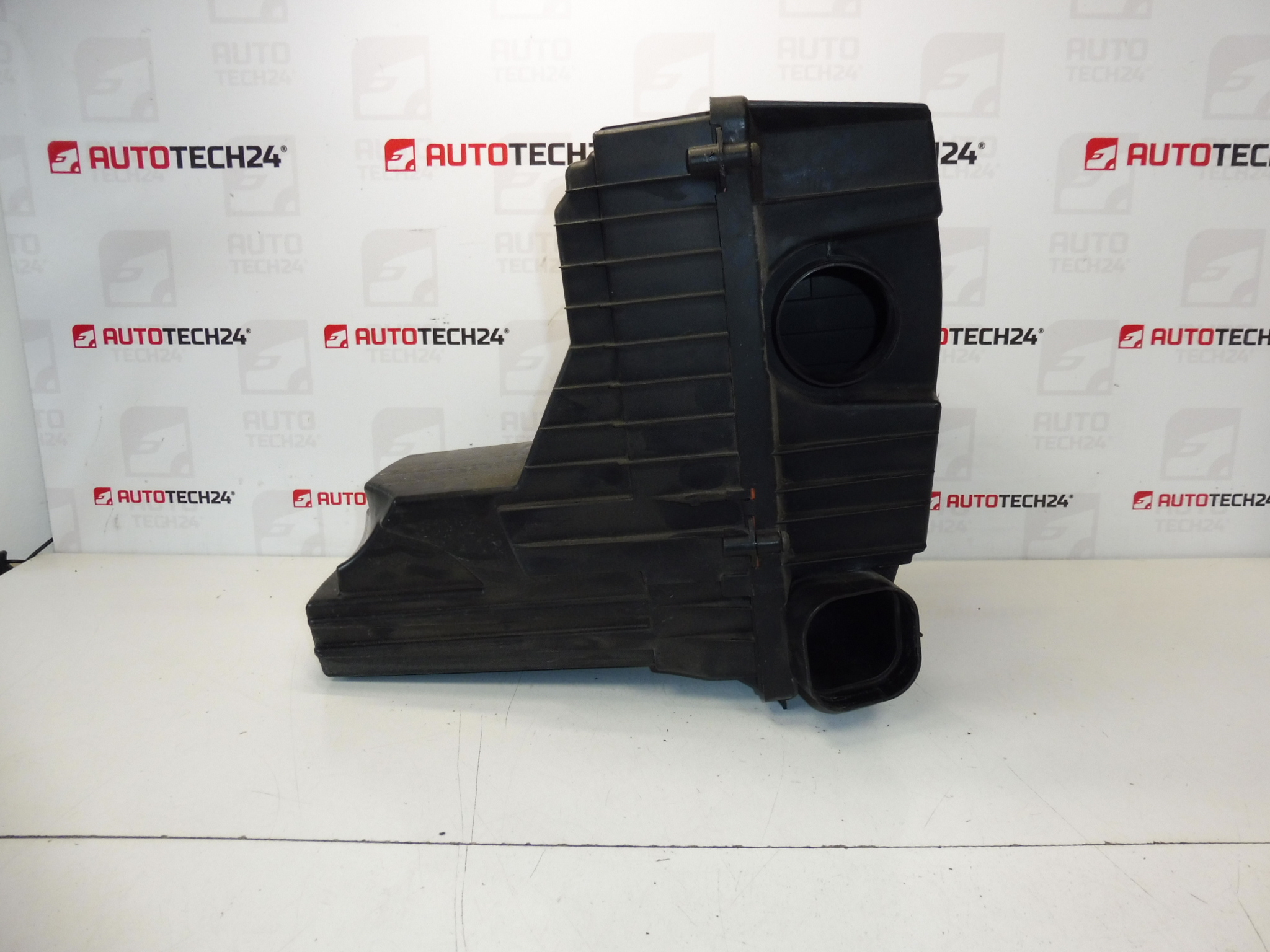 Caixa filtro Citroën Peugeot 2.0 i 9646767780 1427J9