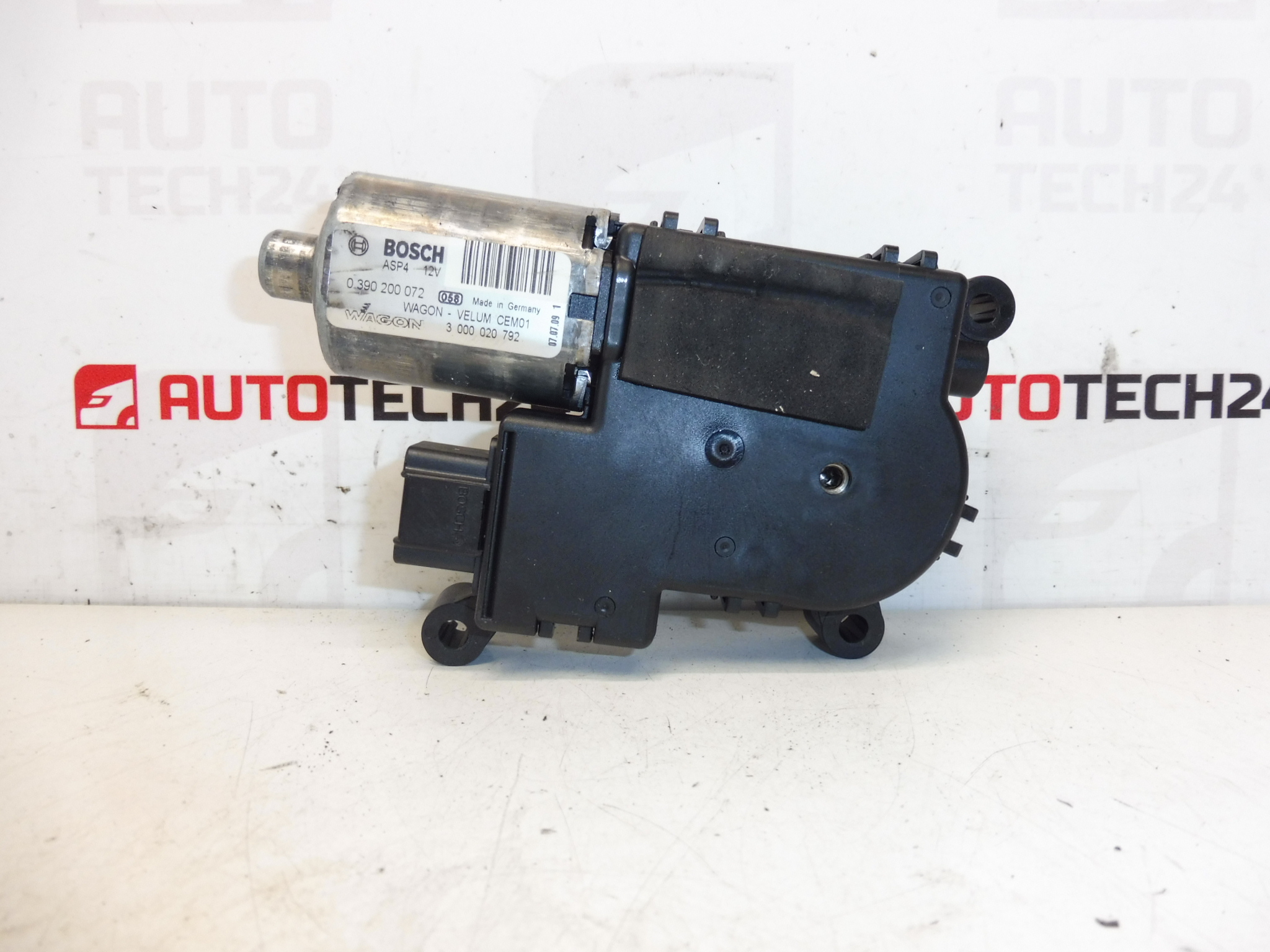 Motor elétrico Bosch Citroen C4 Picasso 0390200072 8401NC