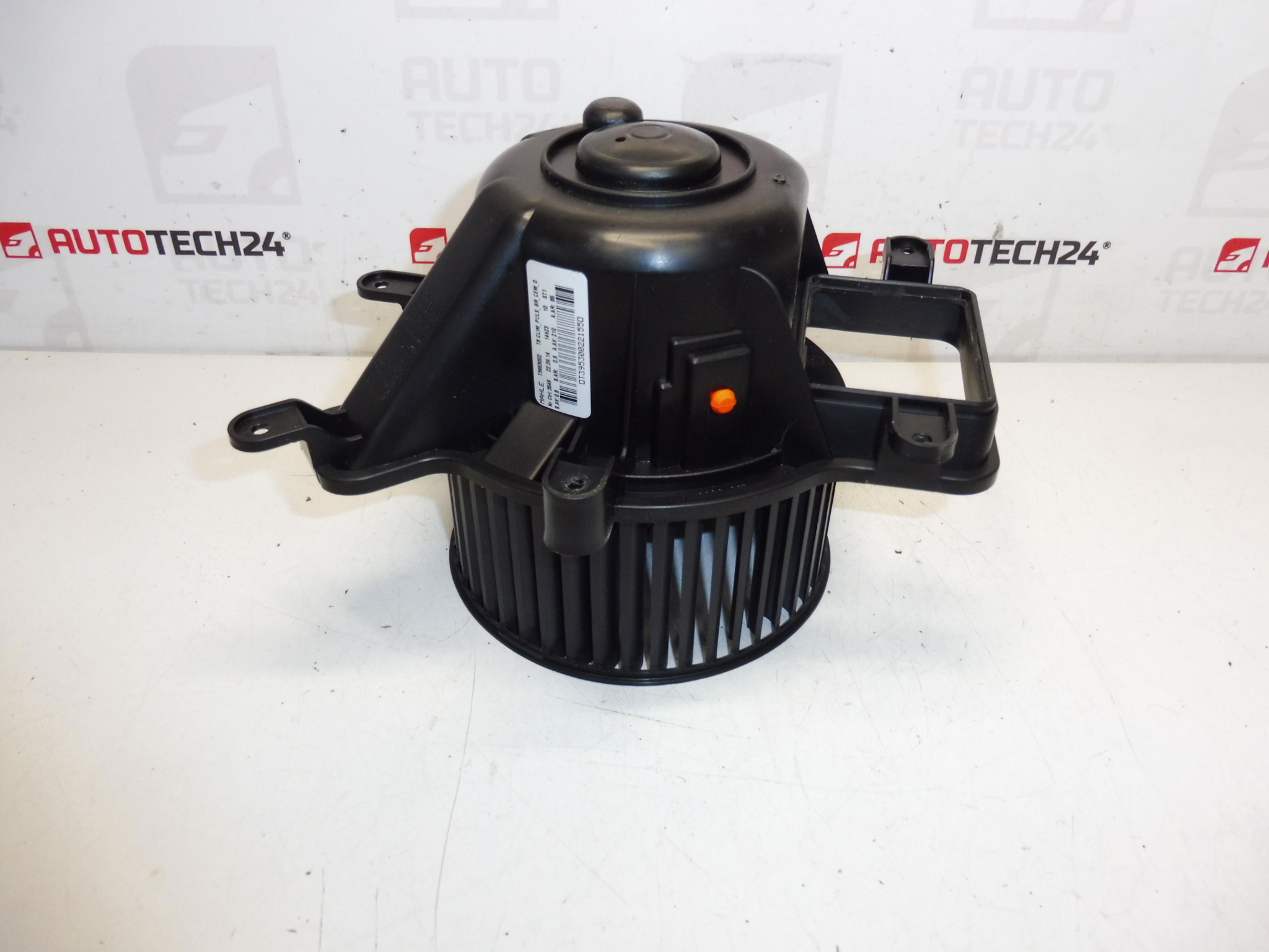 Ventilador do aquecedor Peugeot 3008 5008 T3953002 1606389380