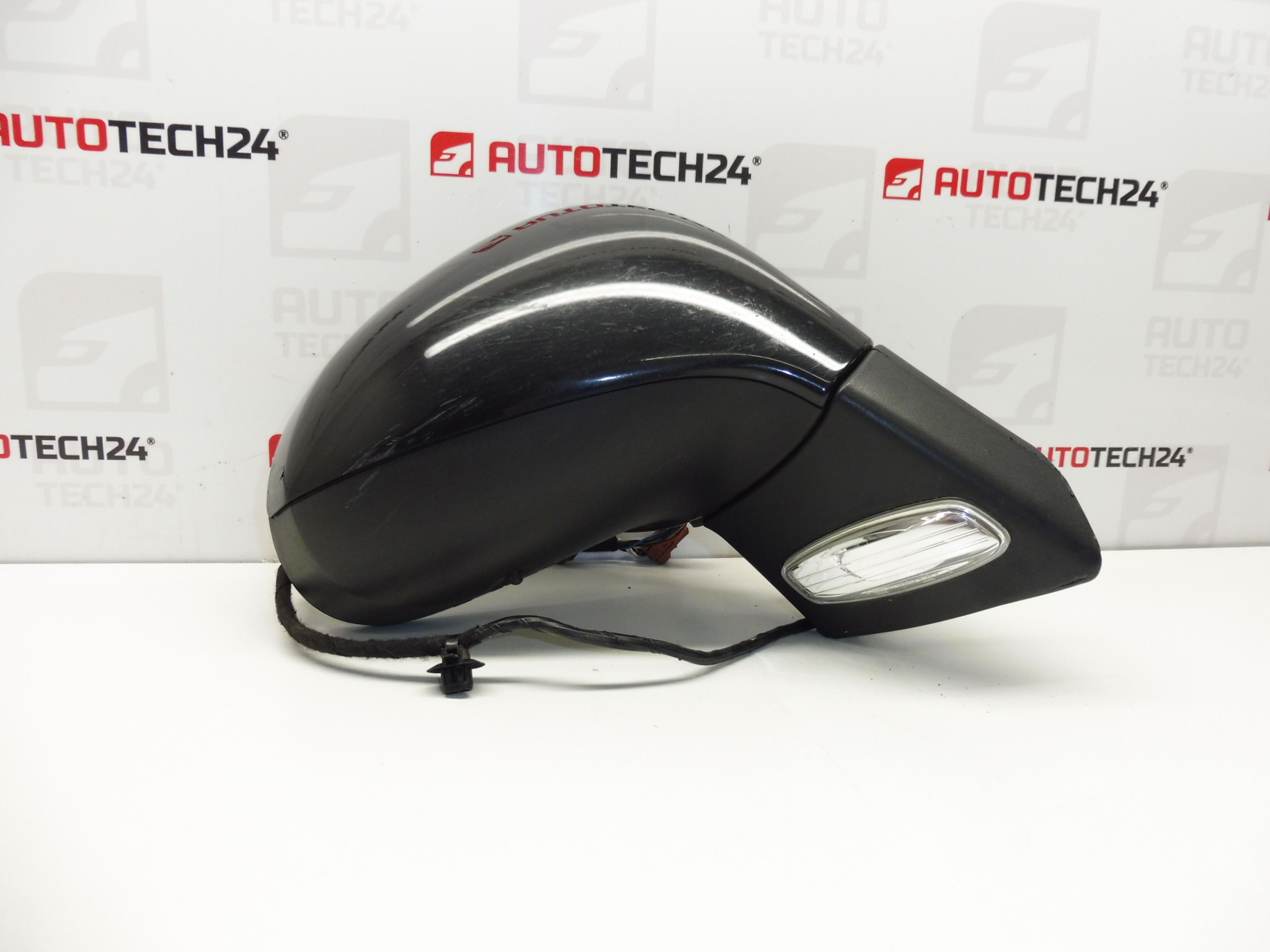 Espelho retrovisor direito Peugeot 207 EXLD 96806501XT 8149ZH