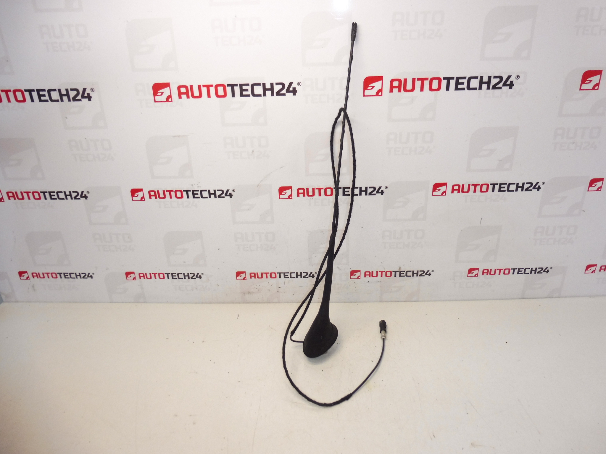 Antena Peugeot 207 9674768780 6587H9 6587J0