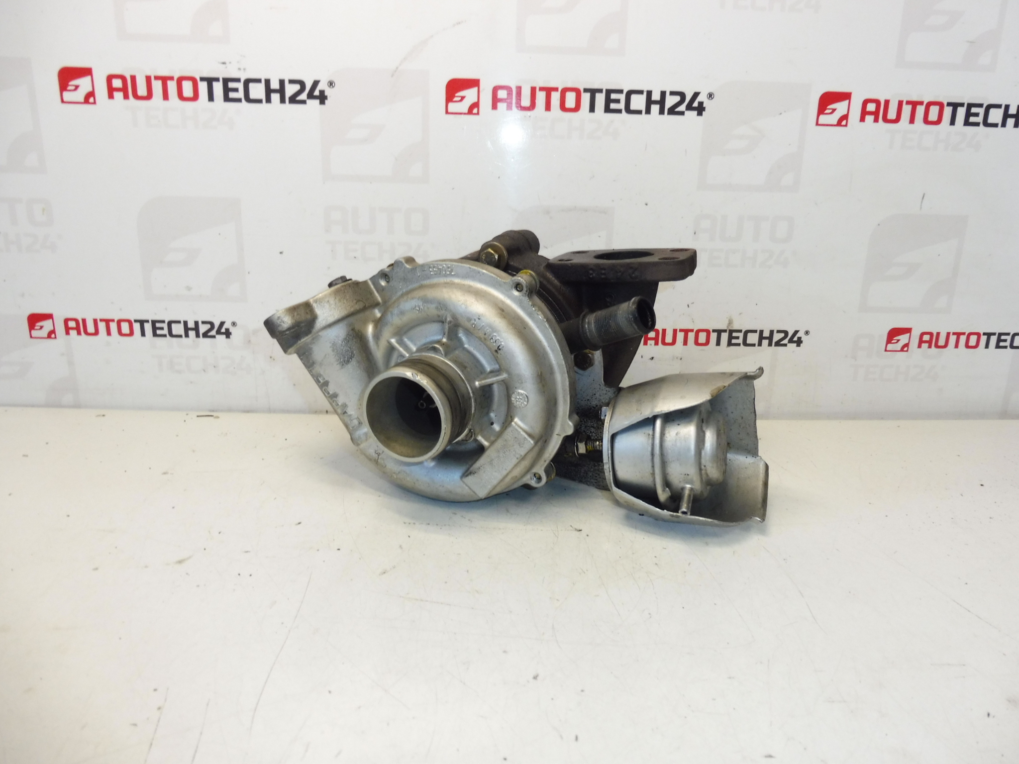 Turbo remodelado 1.6 HDI 80KW GARRETT GT1544V 0375J6