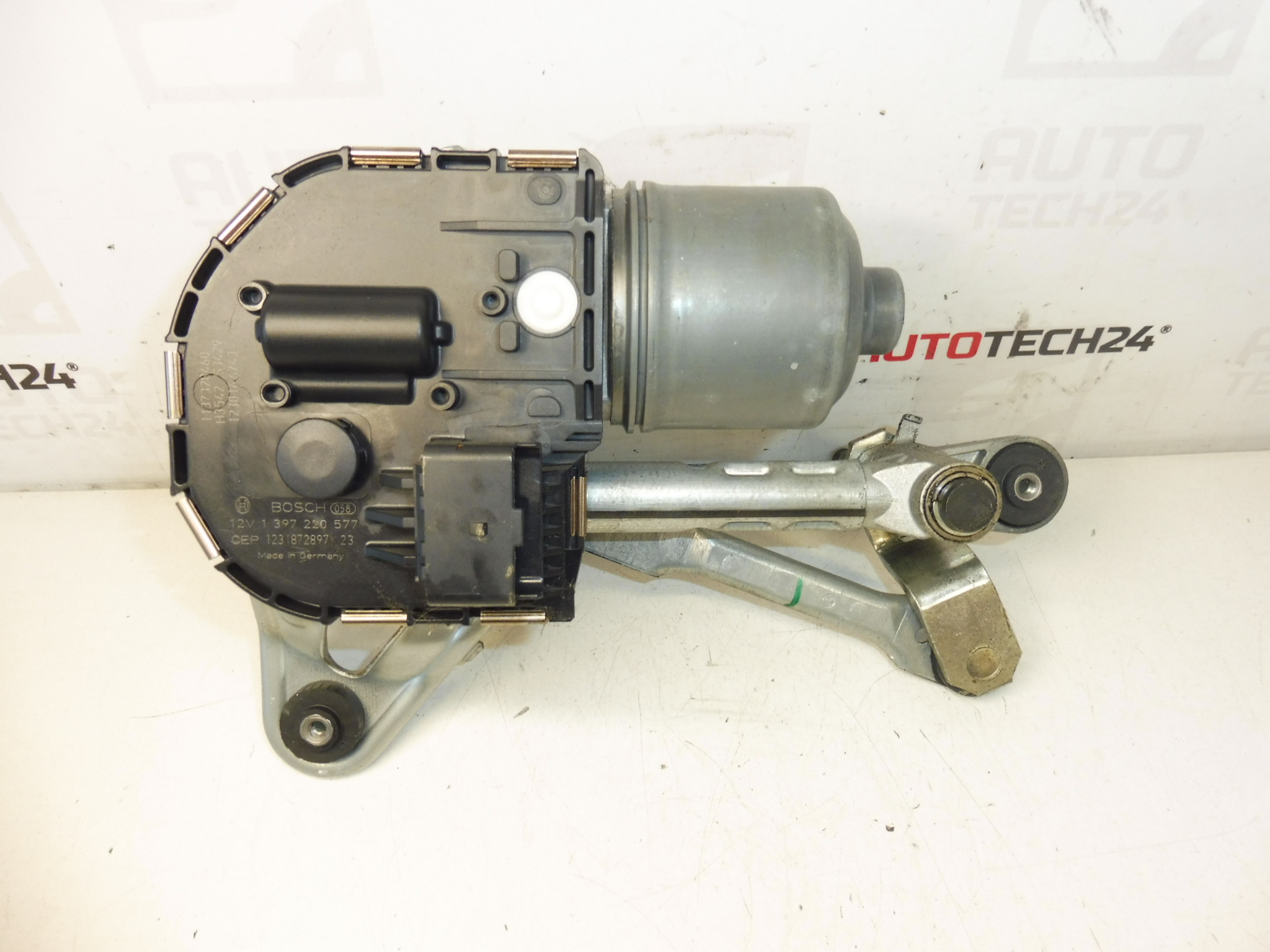 Motor do Limpador Direito Dianteiro Peugeot 3008 5008 9671062380 6405PX 6405PA