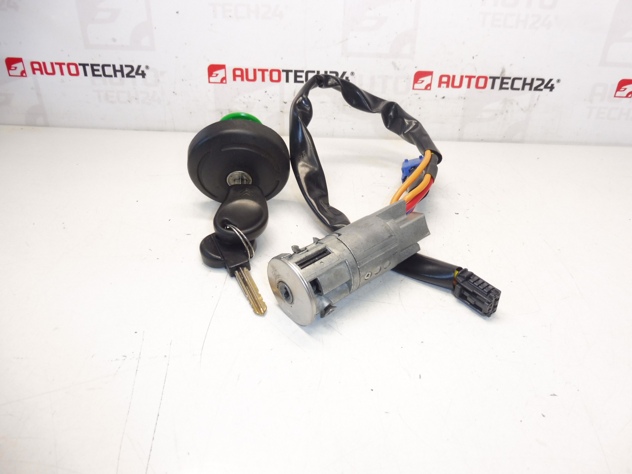 Caixa de distribuição 2 chaves Citroën Xsara Picasso 4162HK 4162CK