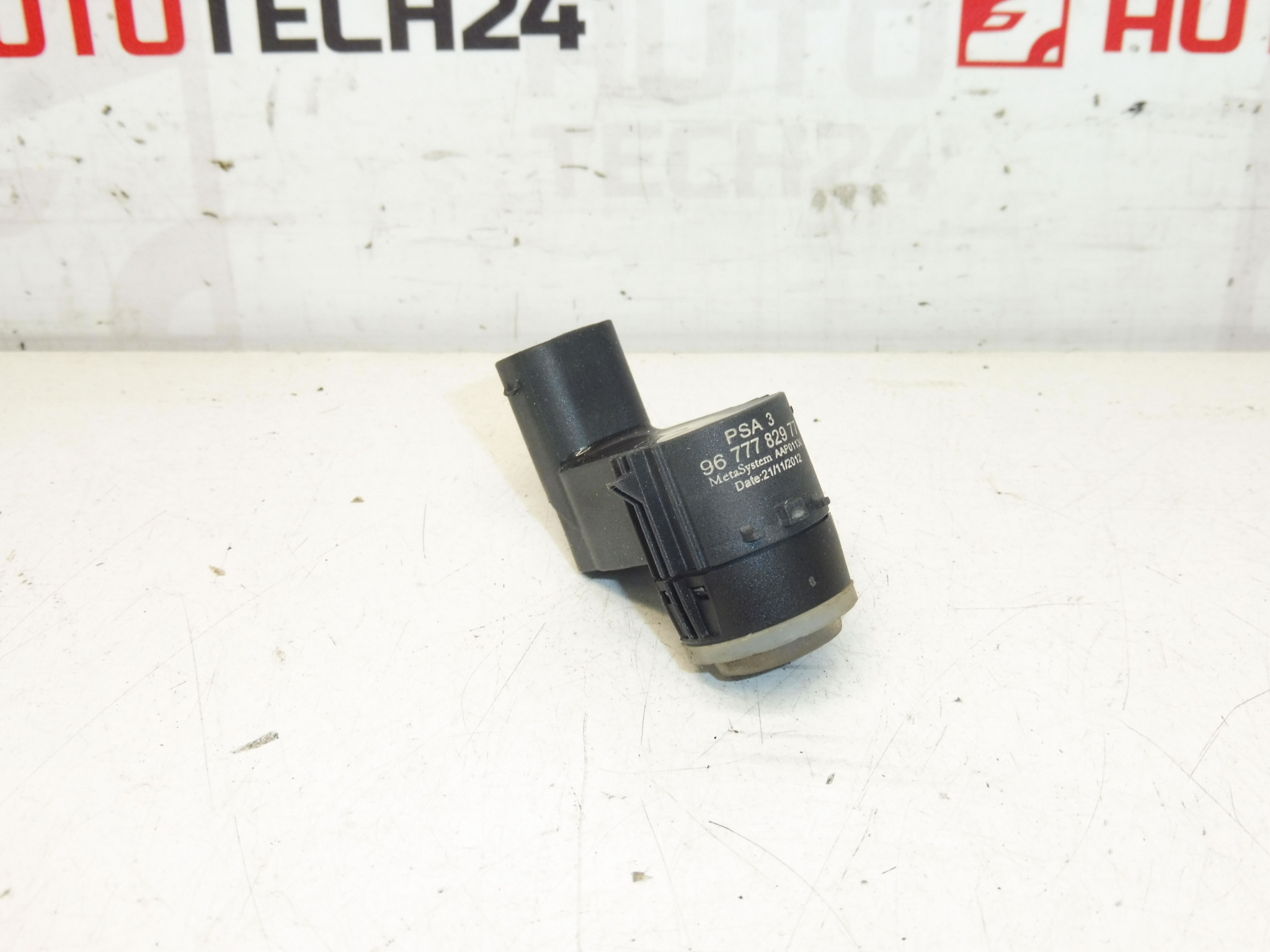 Sensor de estacionamento Citroën Peugeot 9677782977 9677782980 6590 JE