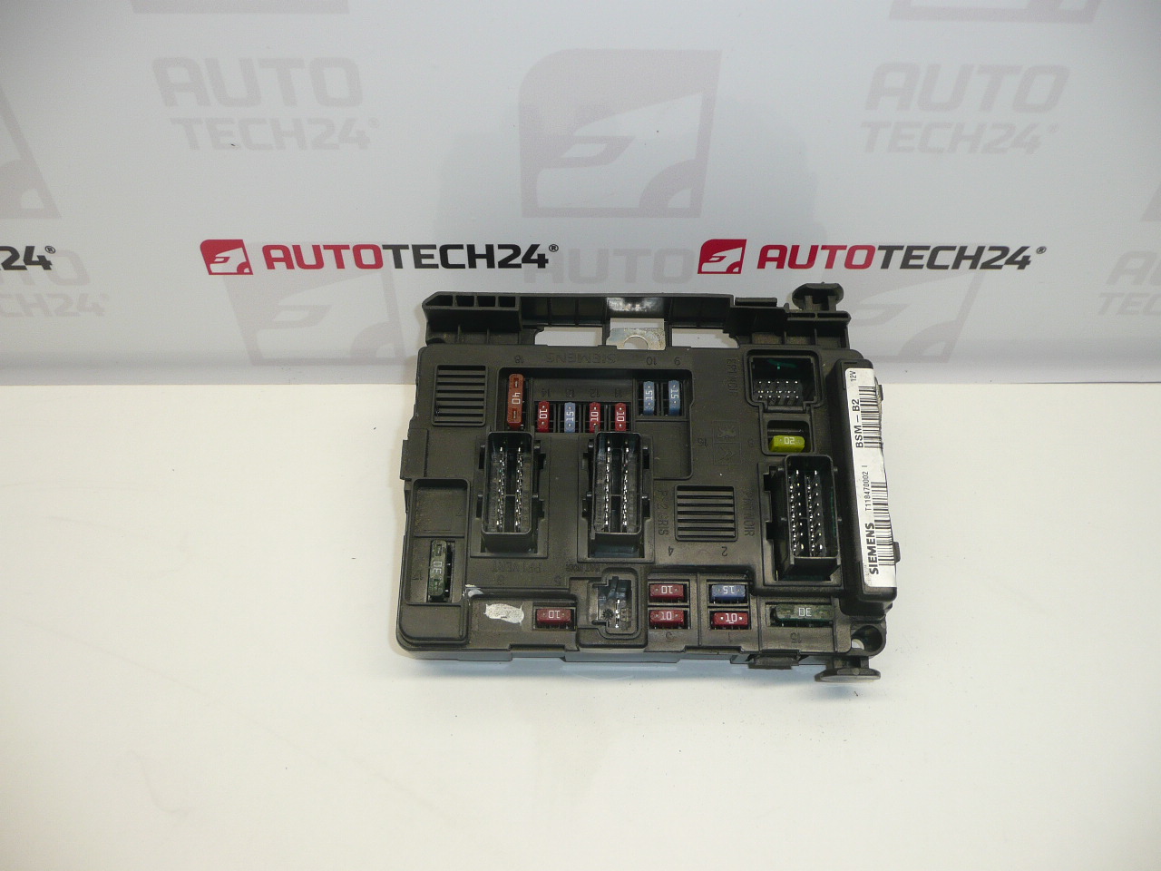 BSM B2 Siemens Citroën Peugeot 9643498980 (Caixa De Fusíveis E Relés)