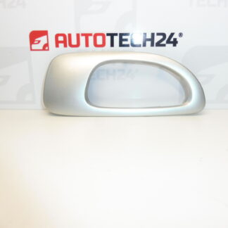 Capa da maçaneta interna da porta traseira esquerda Peugeot 307 9634770077 9119Y1
