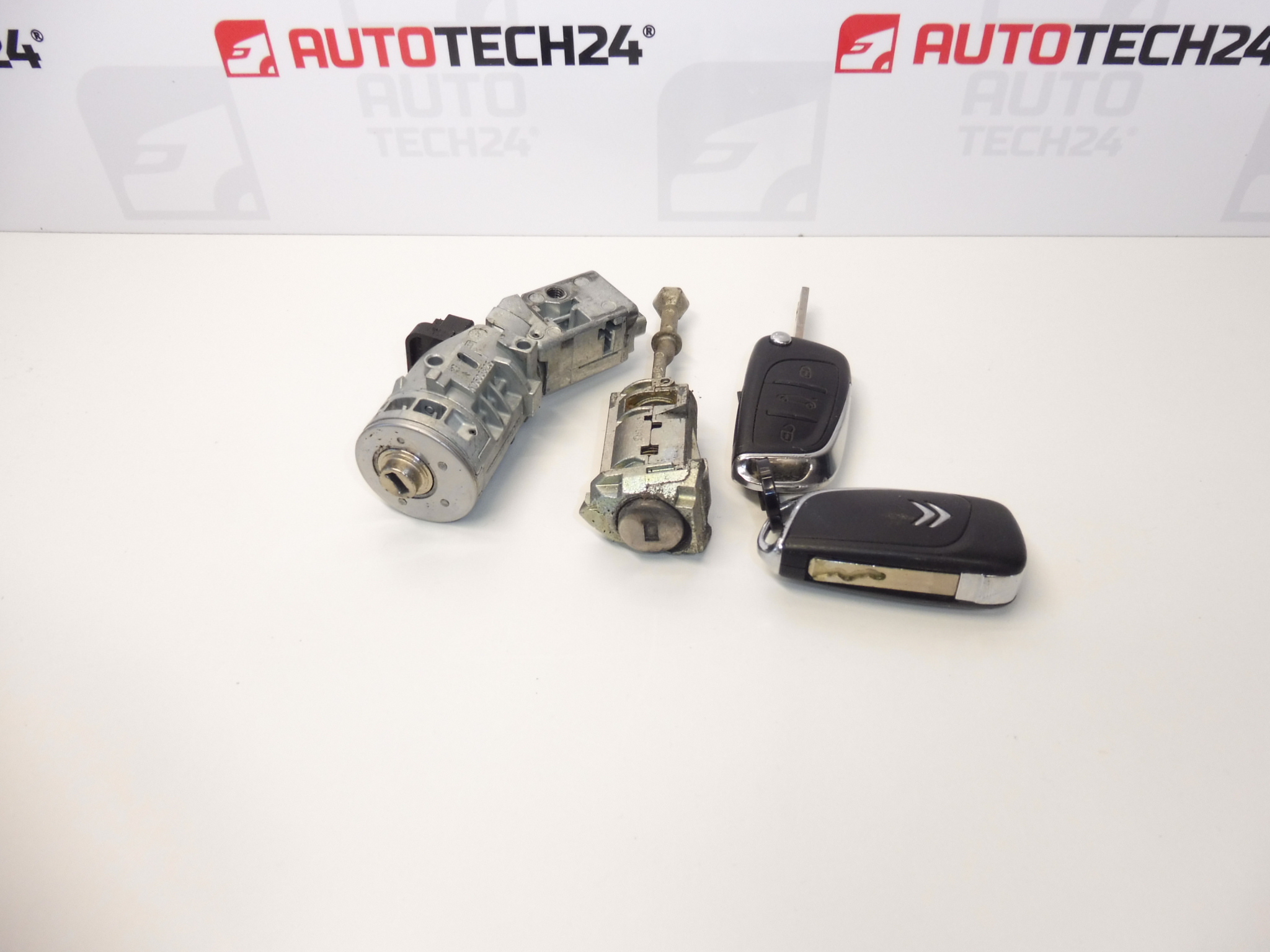 Conjunto de fechaduras e 2 chaves Citroën C4 B7 4162WH 4162WK