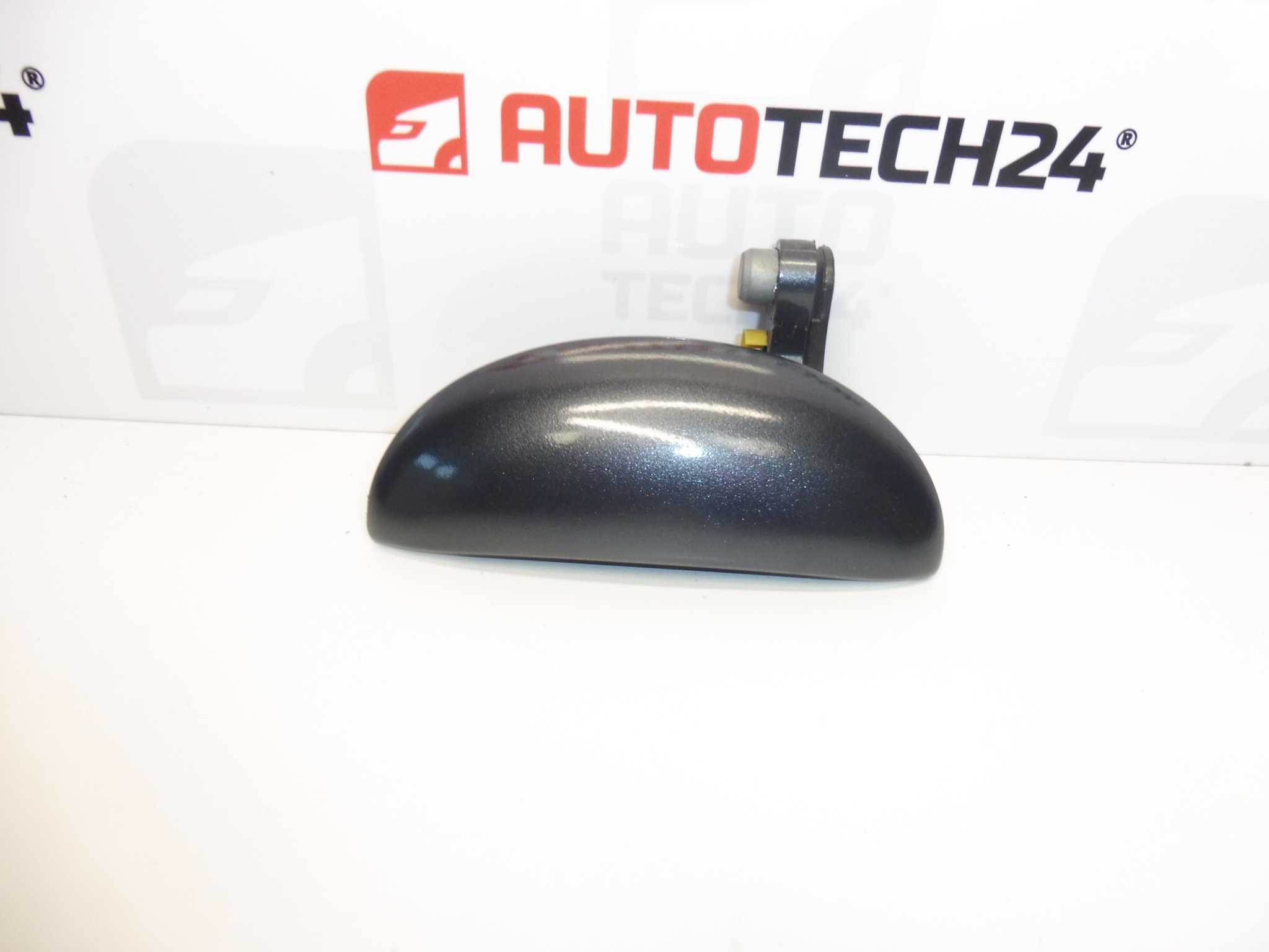 Maçaneta da porta dianteira esquerda KTA Citroën C1 Peugeot 107 9101AK
