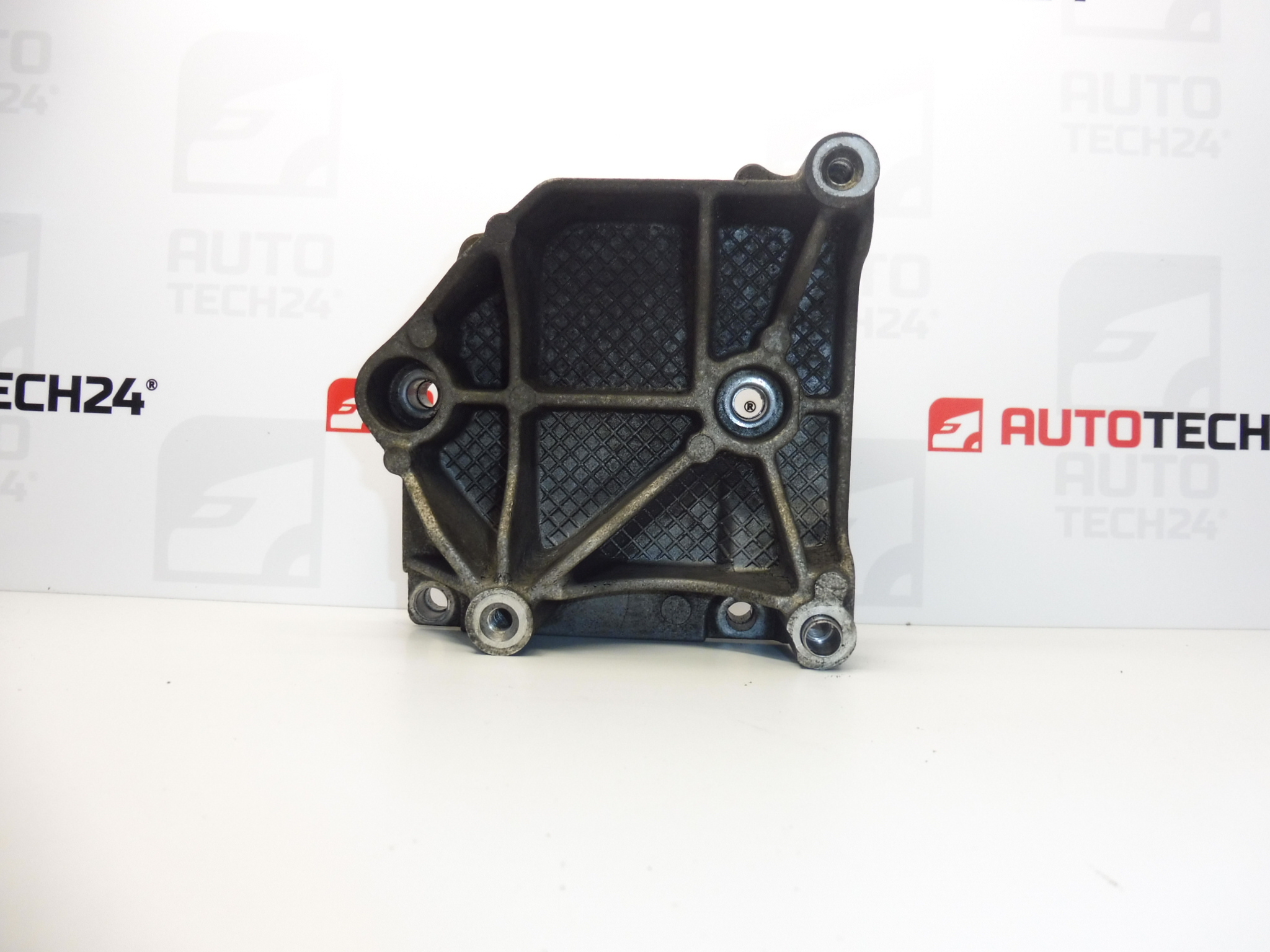 Suporte do compressor do ar-condicionado Citroën Peugeot 9657137480 6453KG